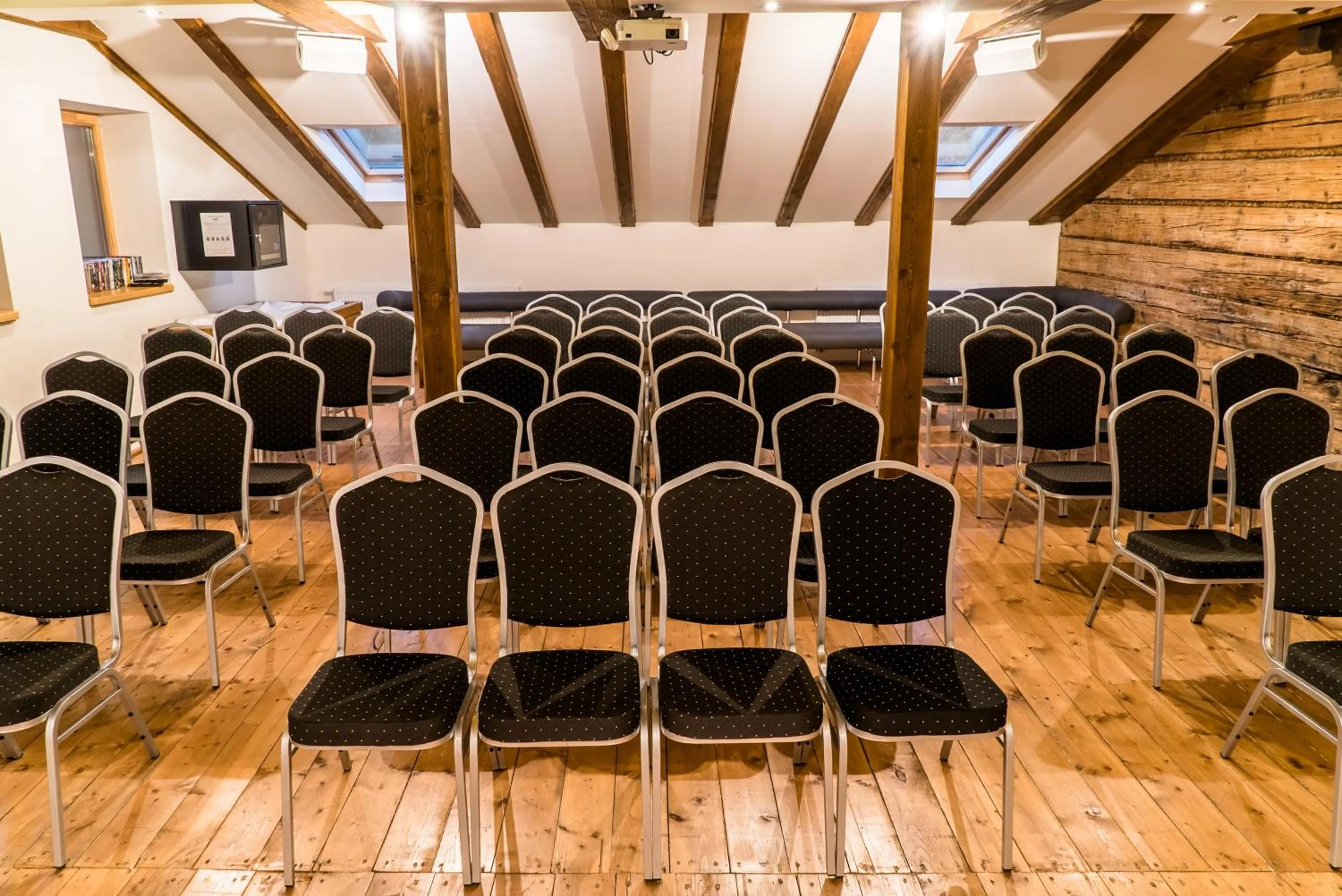 Business facilities in Dworek Szwajcaria