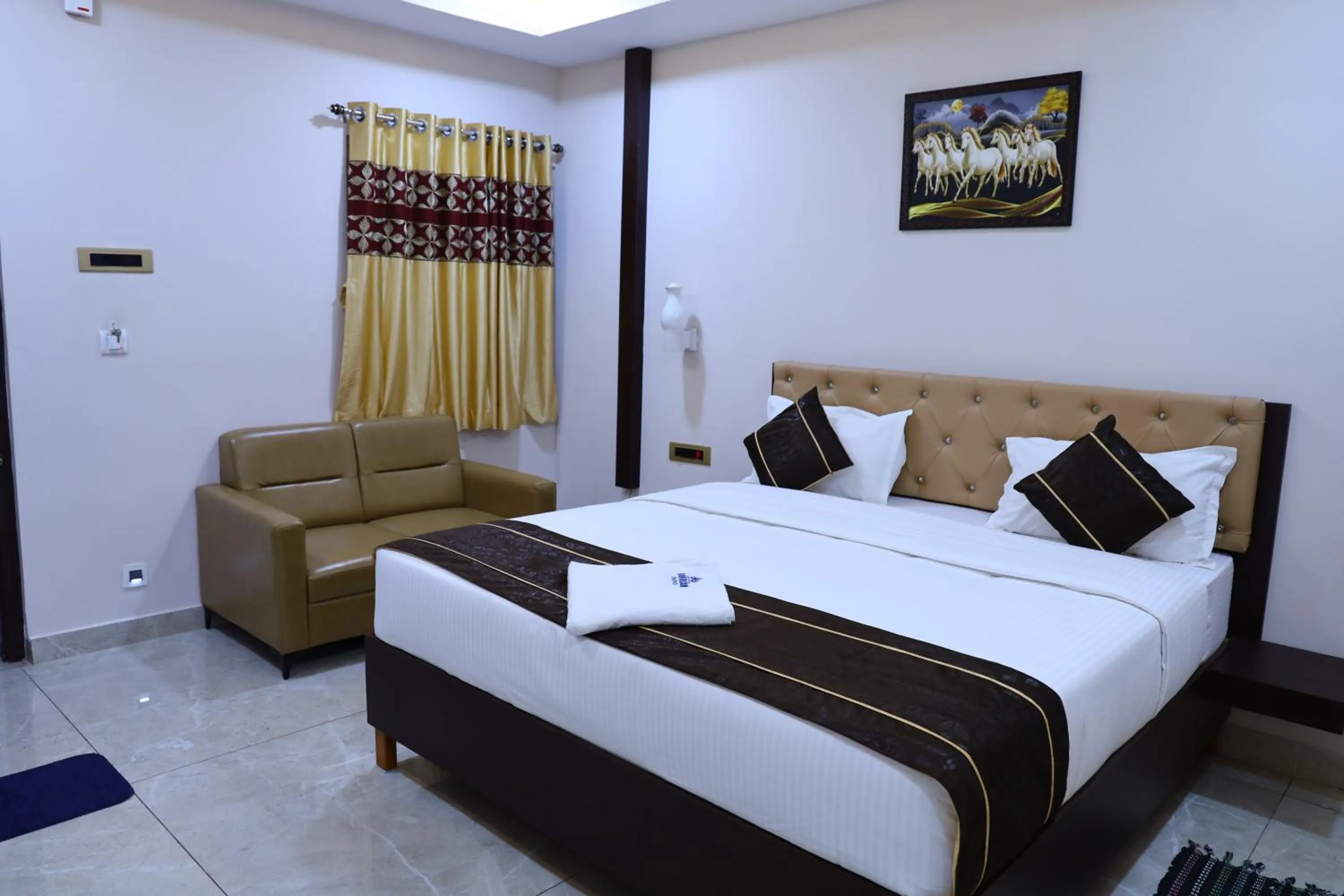 Property building, Bed in Gokulam Grand