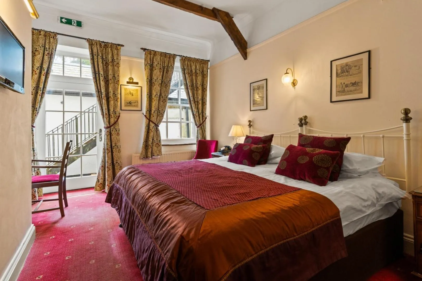 Bed in Two Bridges Hotel