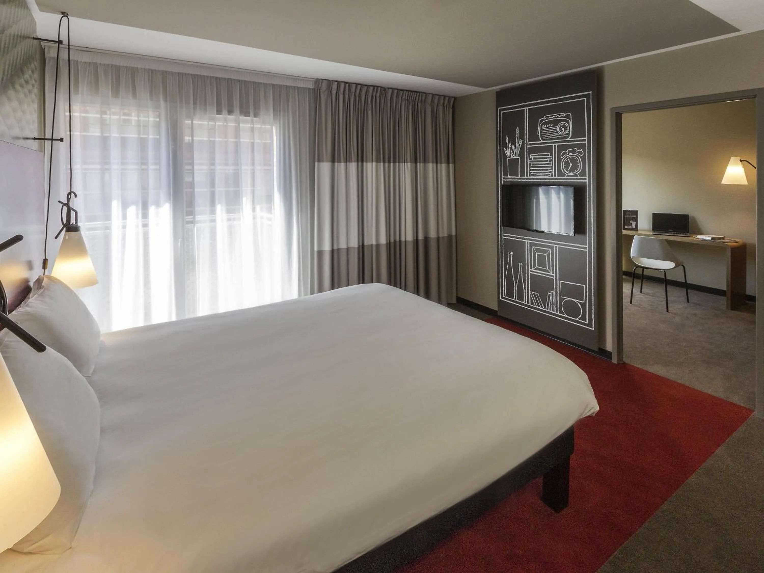 Bedroom, Bed in ibis Lille Centre Grand Palais