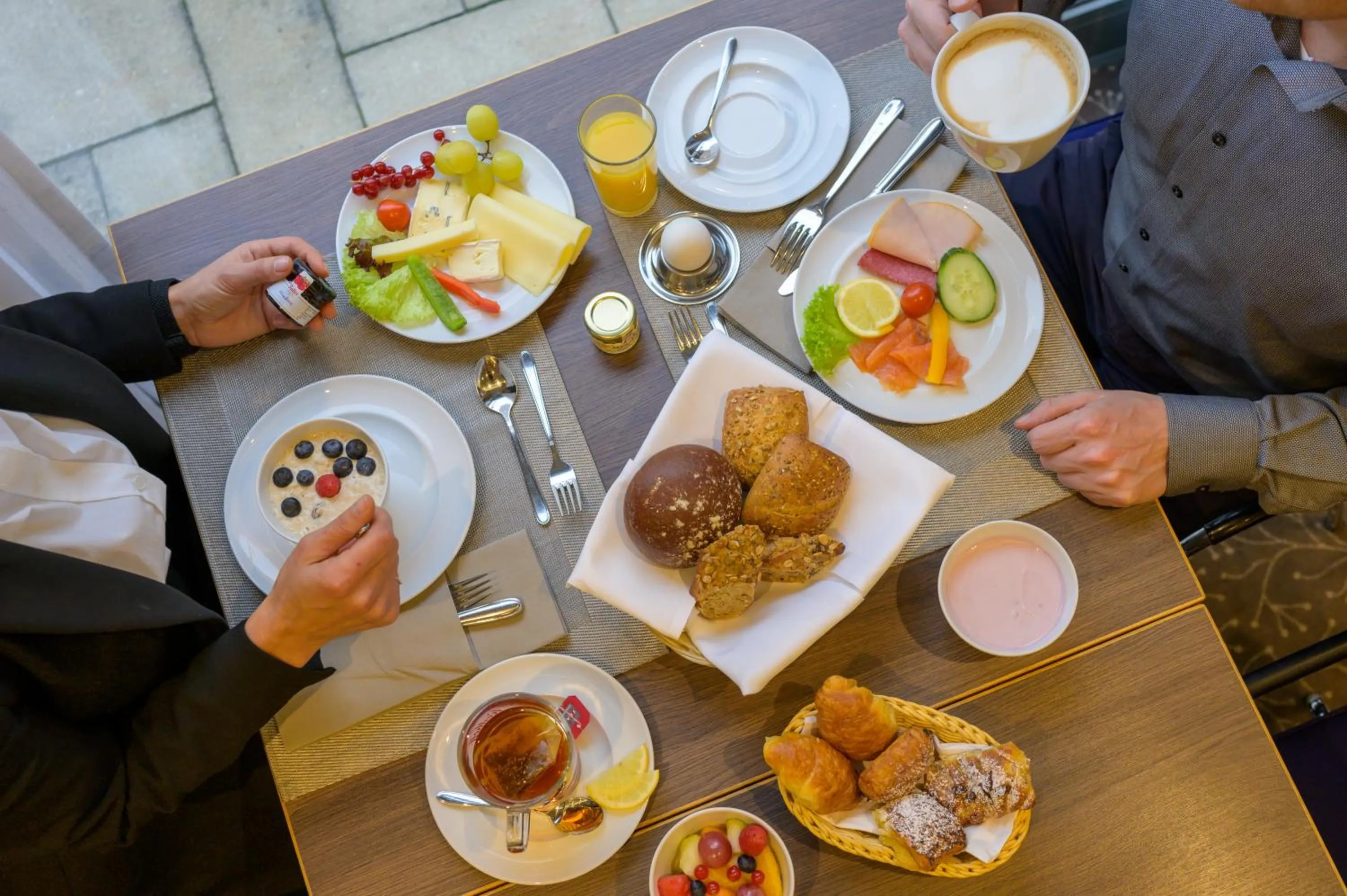 People in Novotel Nürnberg Centre Ville