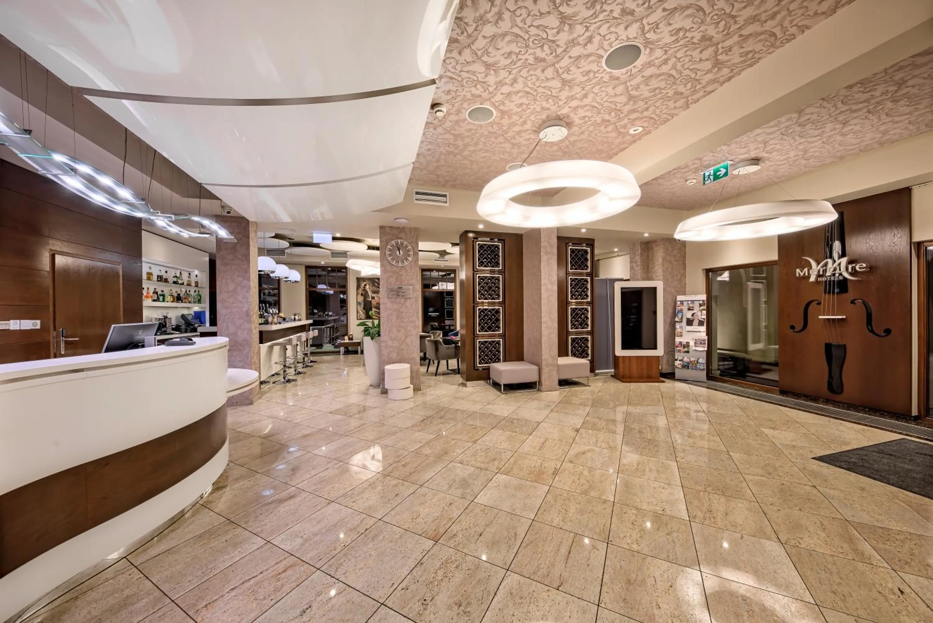 Lobby or reception in Mercure Bydgoszcz Sepia