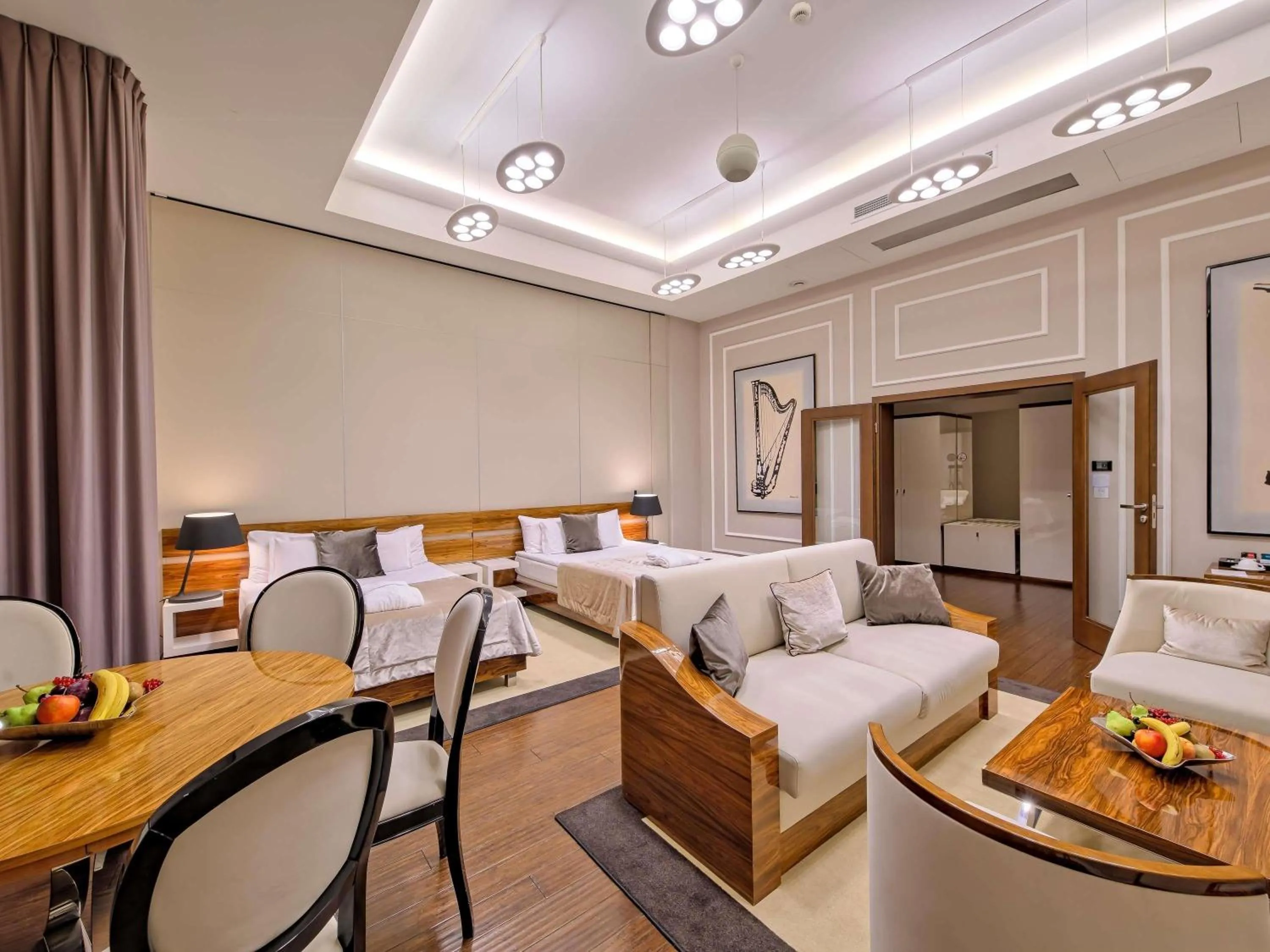 Bedroom in Mercure Bydgoszcz Sepia