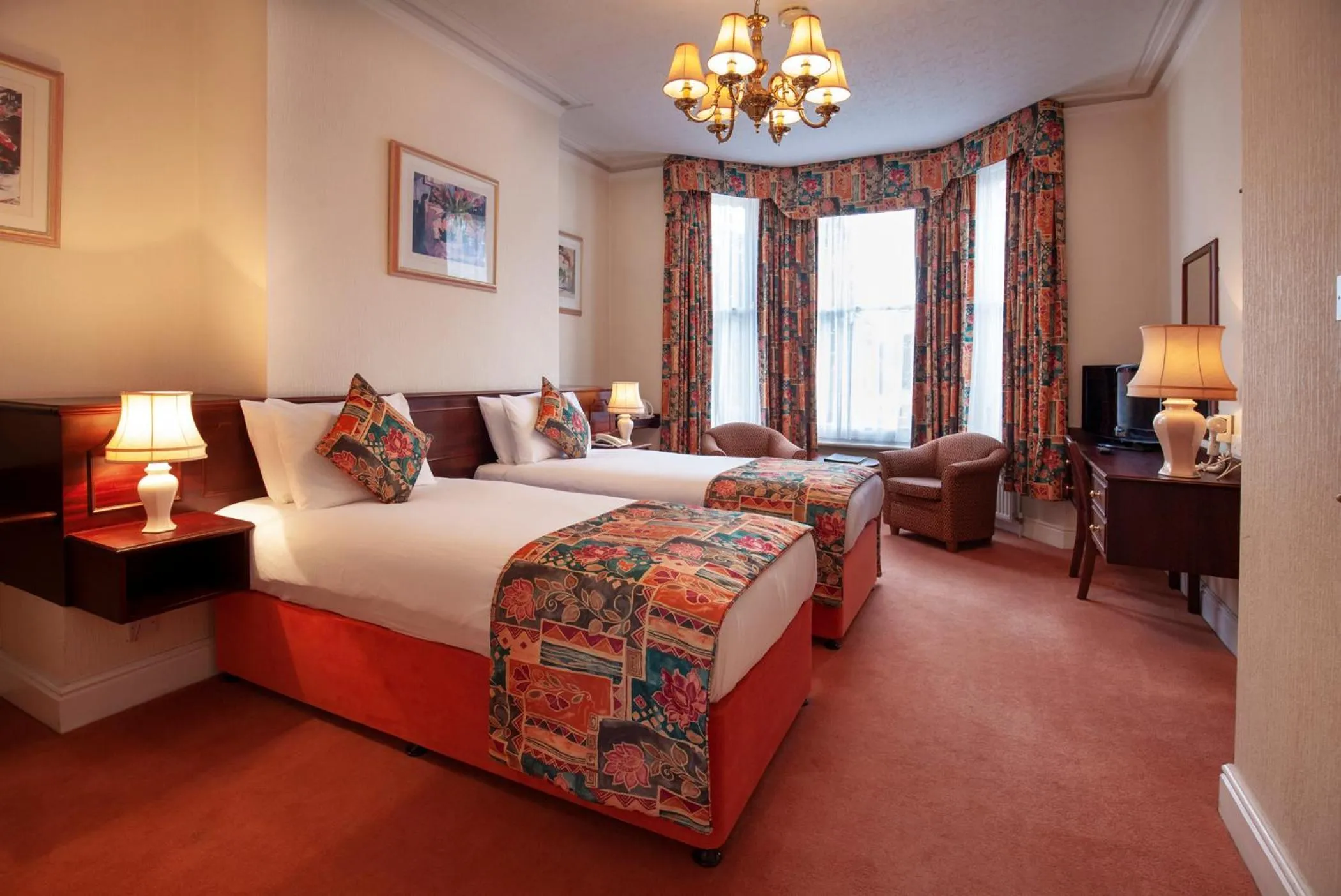 Bedroom, Bed in Arundel House Hotel