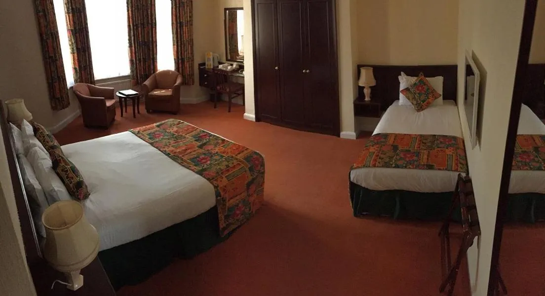 Bedroom, Bed in Arundel House Hotel