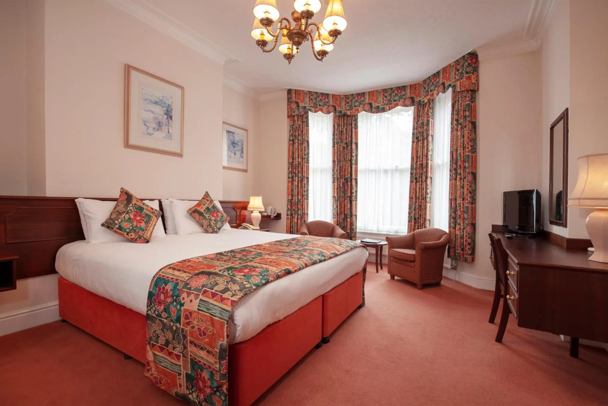 Bedroom, Bed in Arundel House Hotel