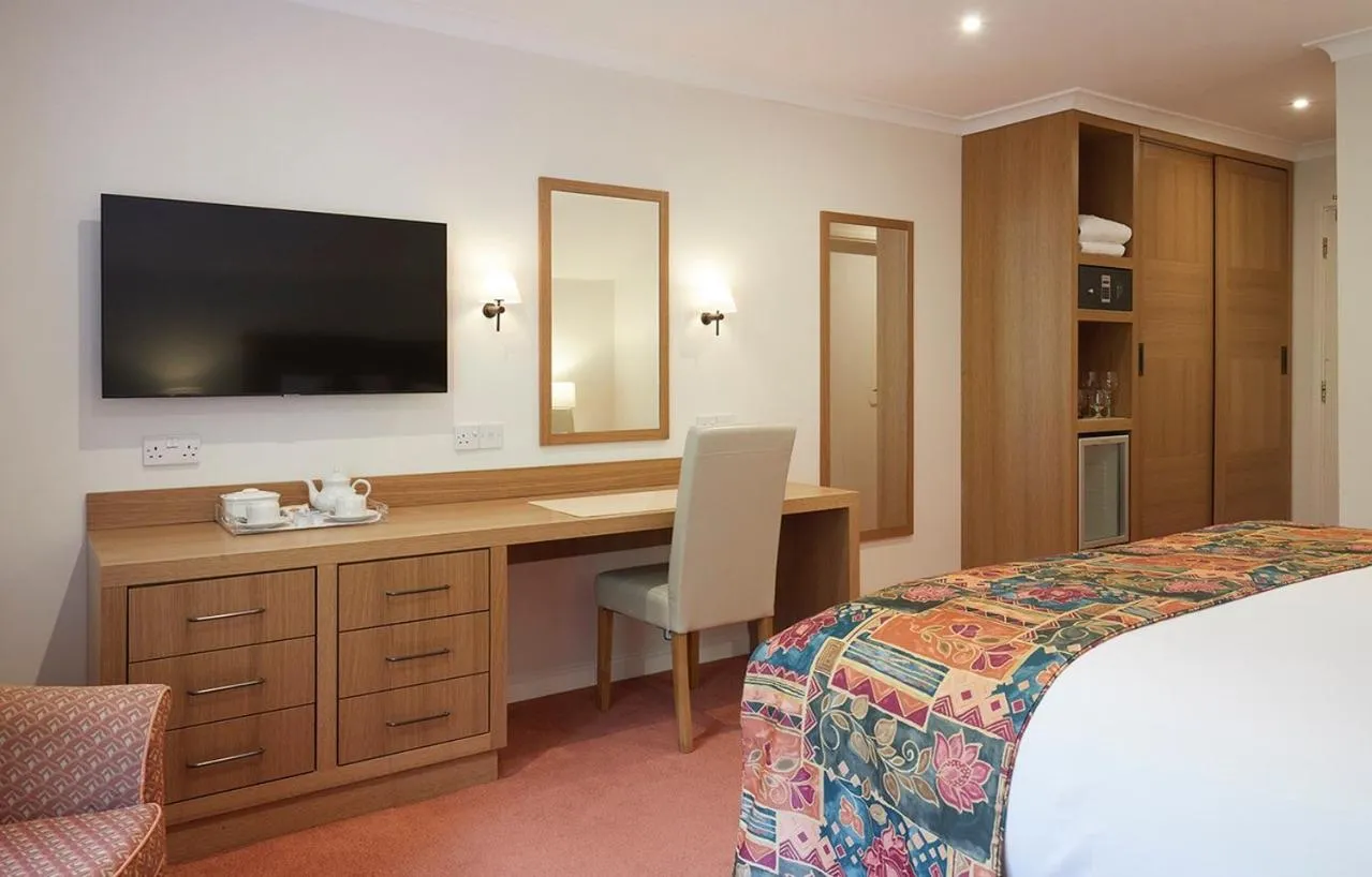TV and multimedia, Bed in Arundel House Hotel