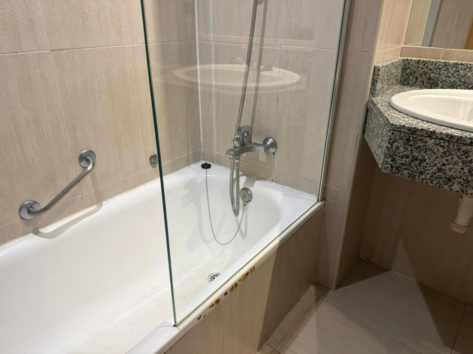 Bathroom in Apartamentos Vistasol