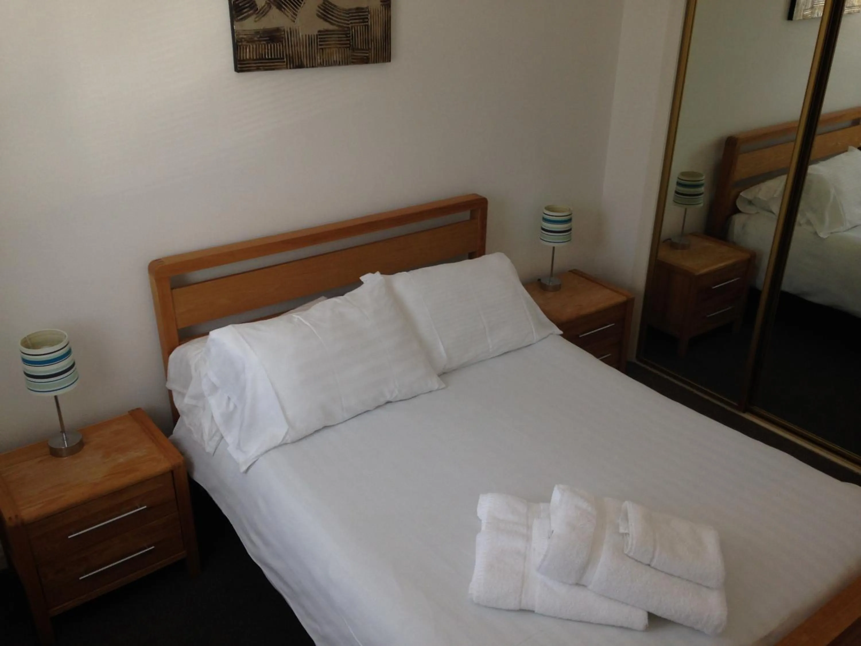 Bed in Aberdeen Serviced Apartments - Bloomfield