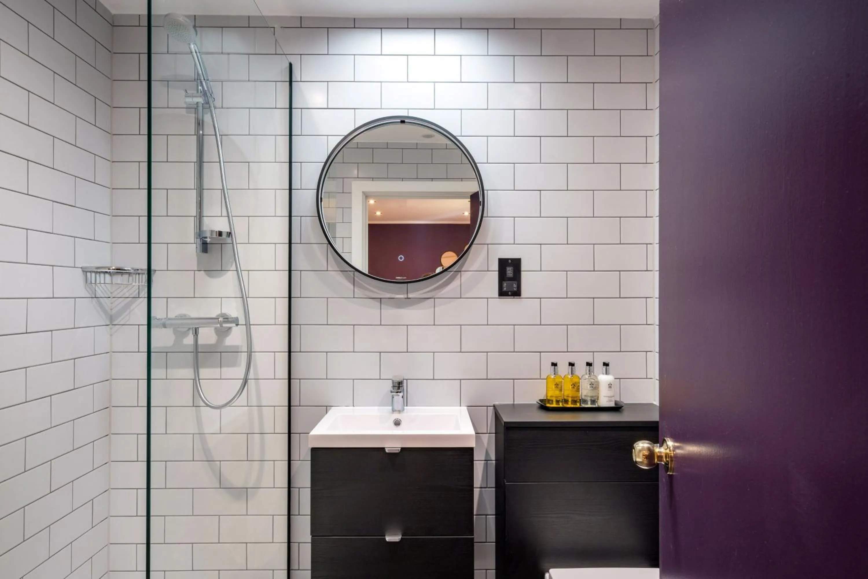 Bathroom in The Conningbrook Hotel
