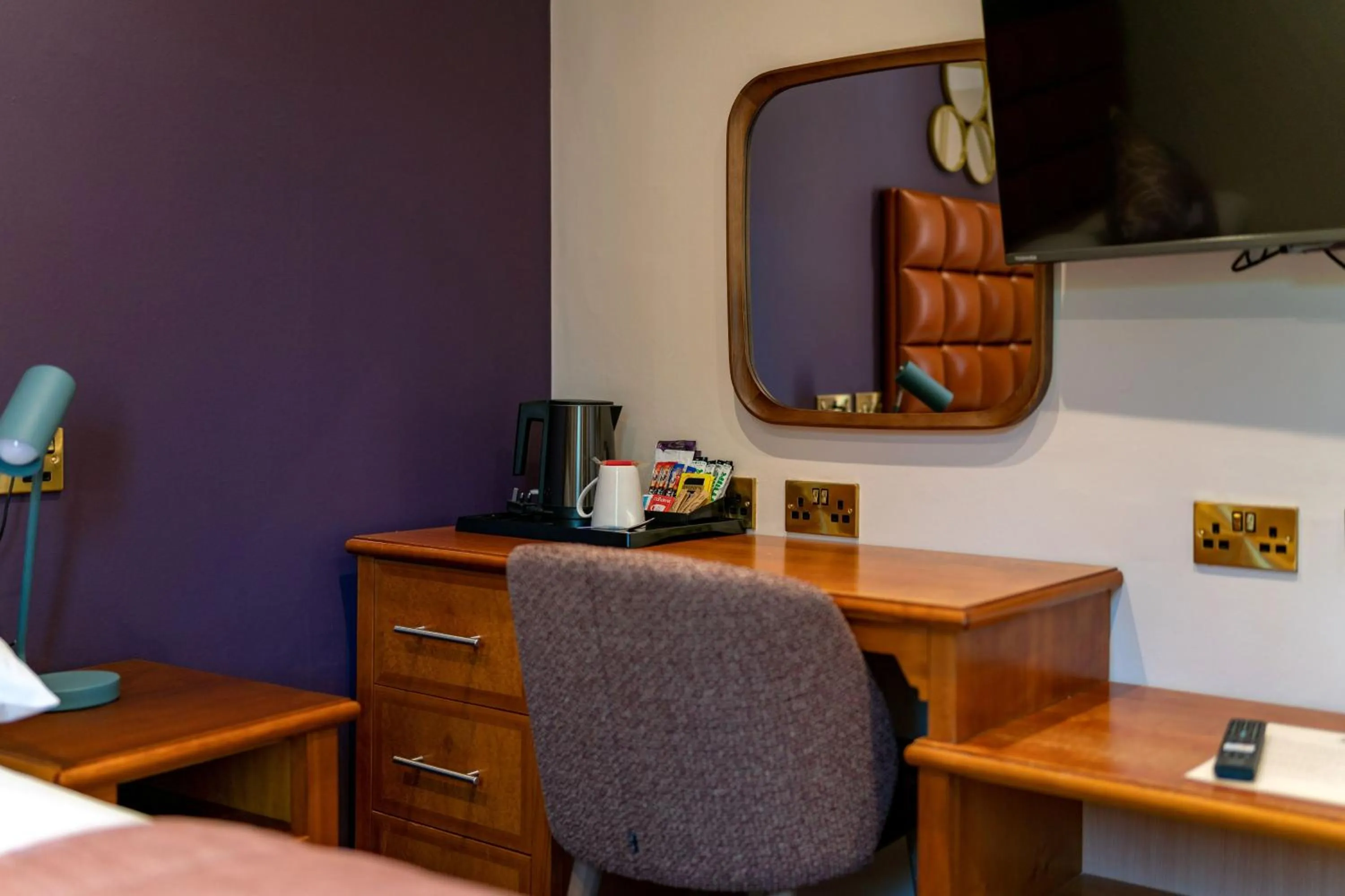 Bedroom in The Conningbrook Hotel