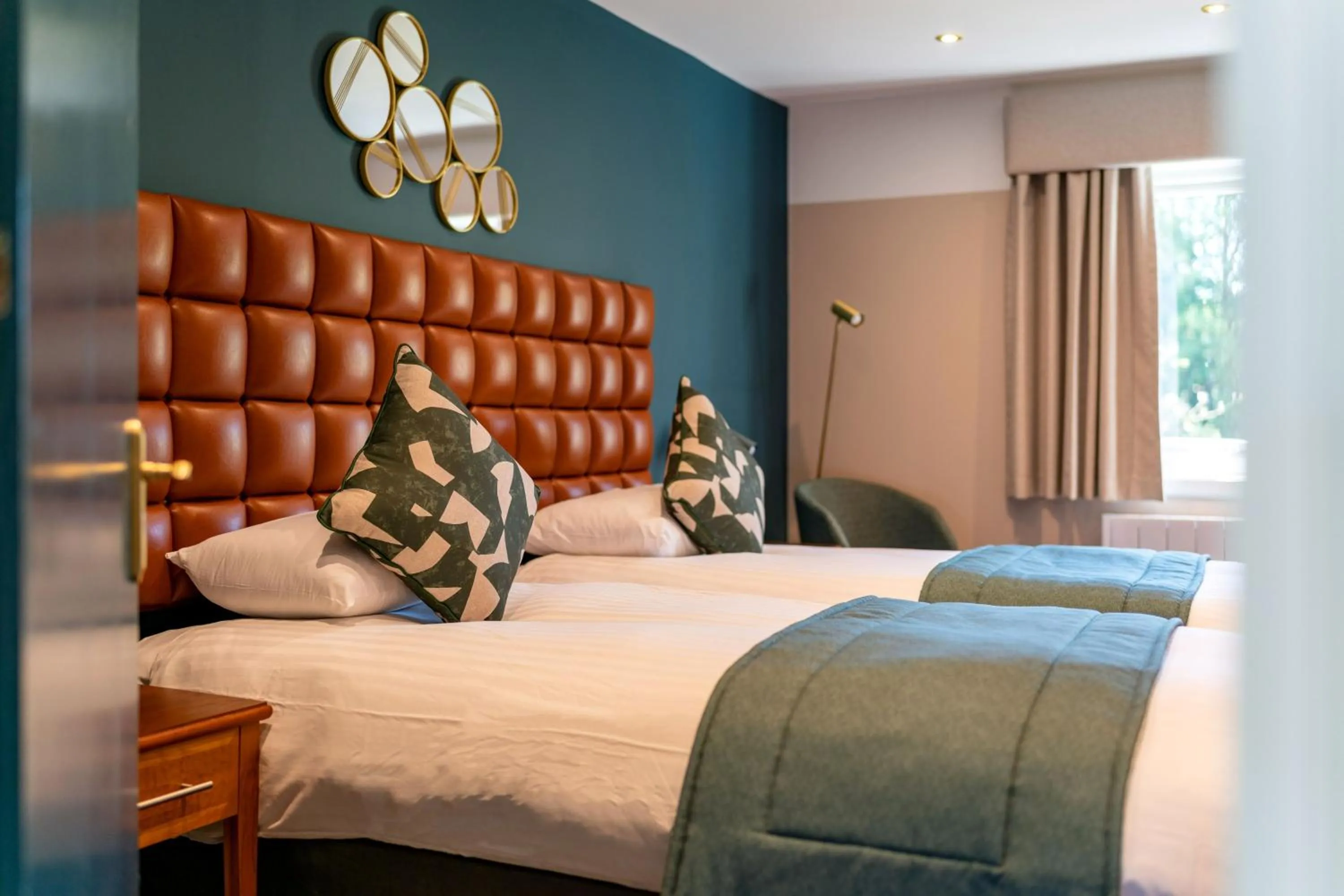 Bedroom, Bed in The Conningbrook Hotel