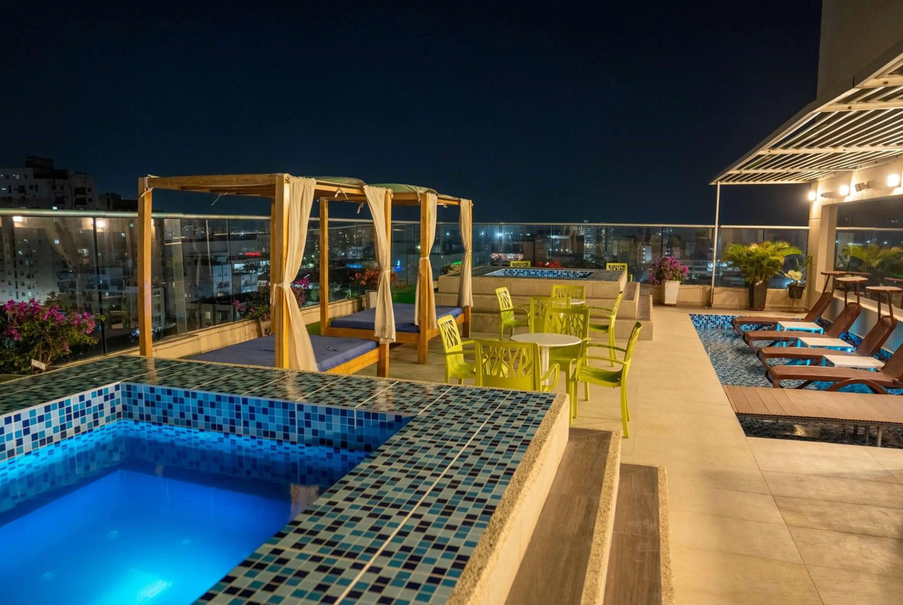 Pool view in Wyndham Garden Barranquilla