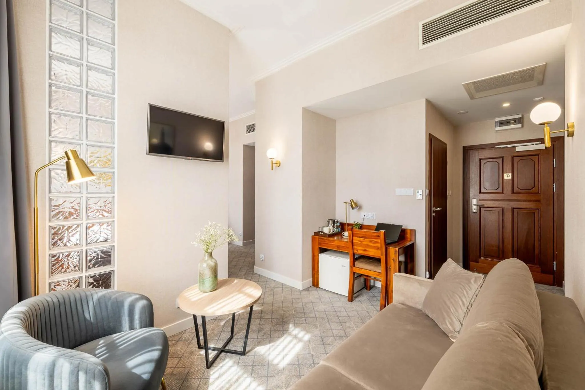 TV and multimedia in Hotel Piast Wrocław Centrum