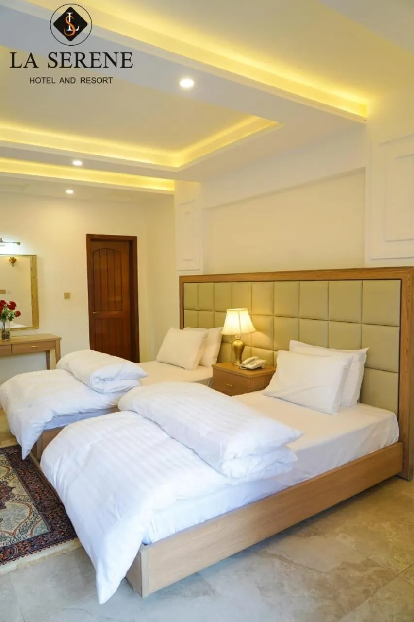 Restaurant/places to eat, Bed in La Serene Hotel and Resort Kalam by Khan Familia Travels