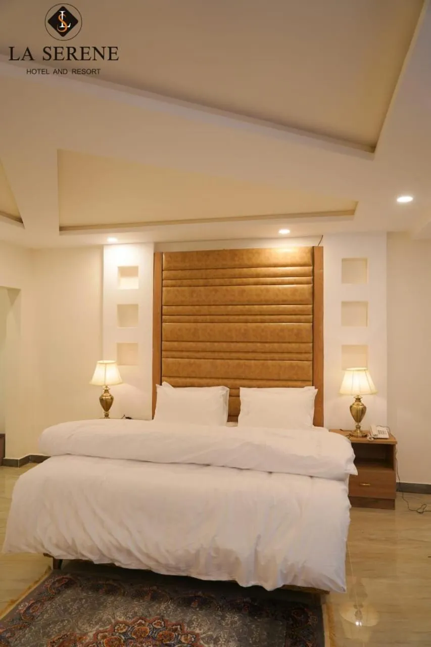 Restaurant/places to eat, Bed in La Serene Hotel and Resort Kalam by Khan Familia Travels