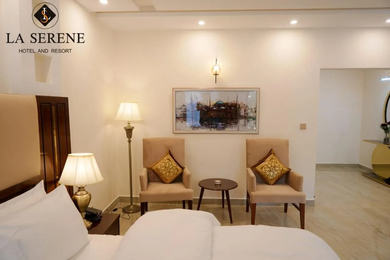 Restaurant/places to eat, Bed in La Serene Hotel and Resort Kalam by Khan Familia Travels