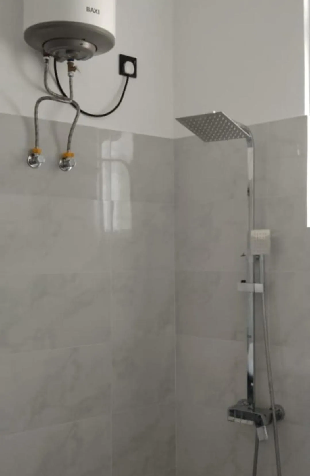 Shower in Mirissa Cocoon