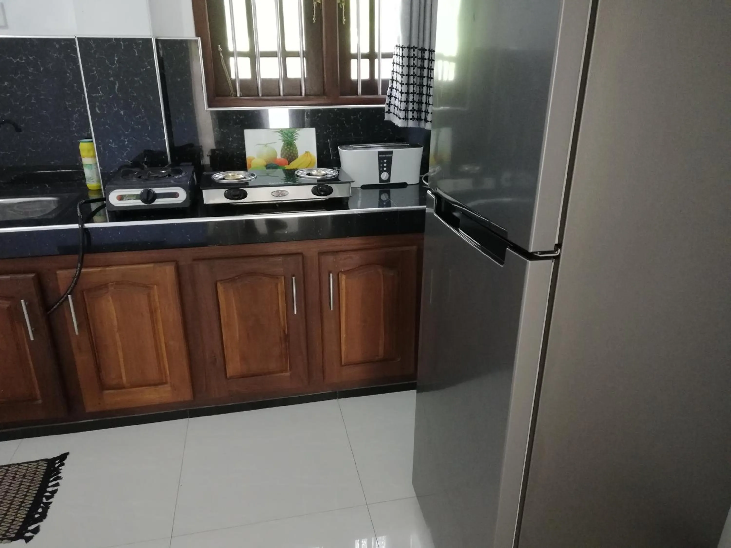 Kitchen or kitchenette in Mirissa Cocoon