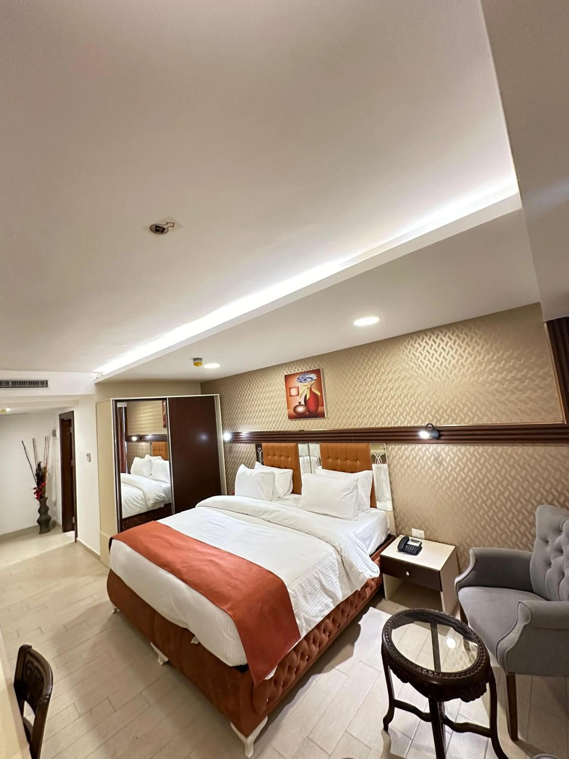 Bedroom, Bed in Londrina Hotel