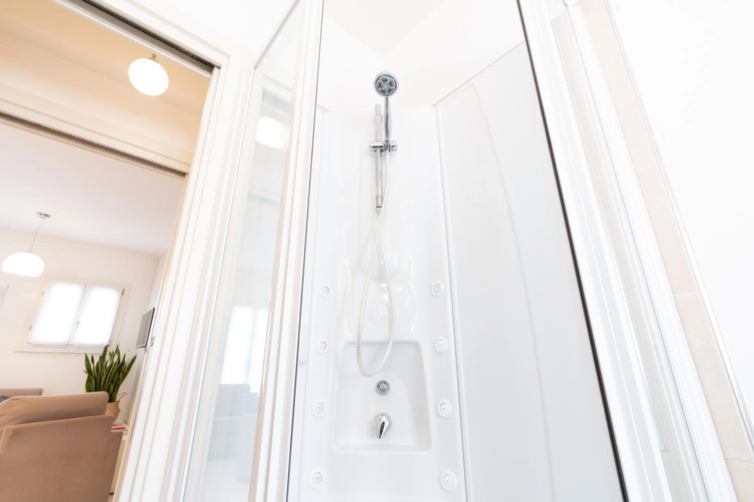 Shower in Ca' Degli Antichi Giardini Apartments