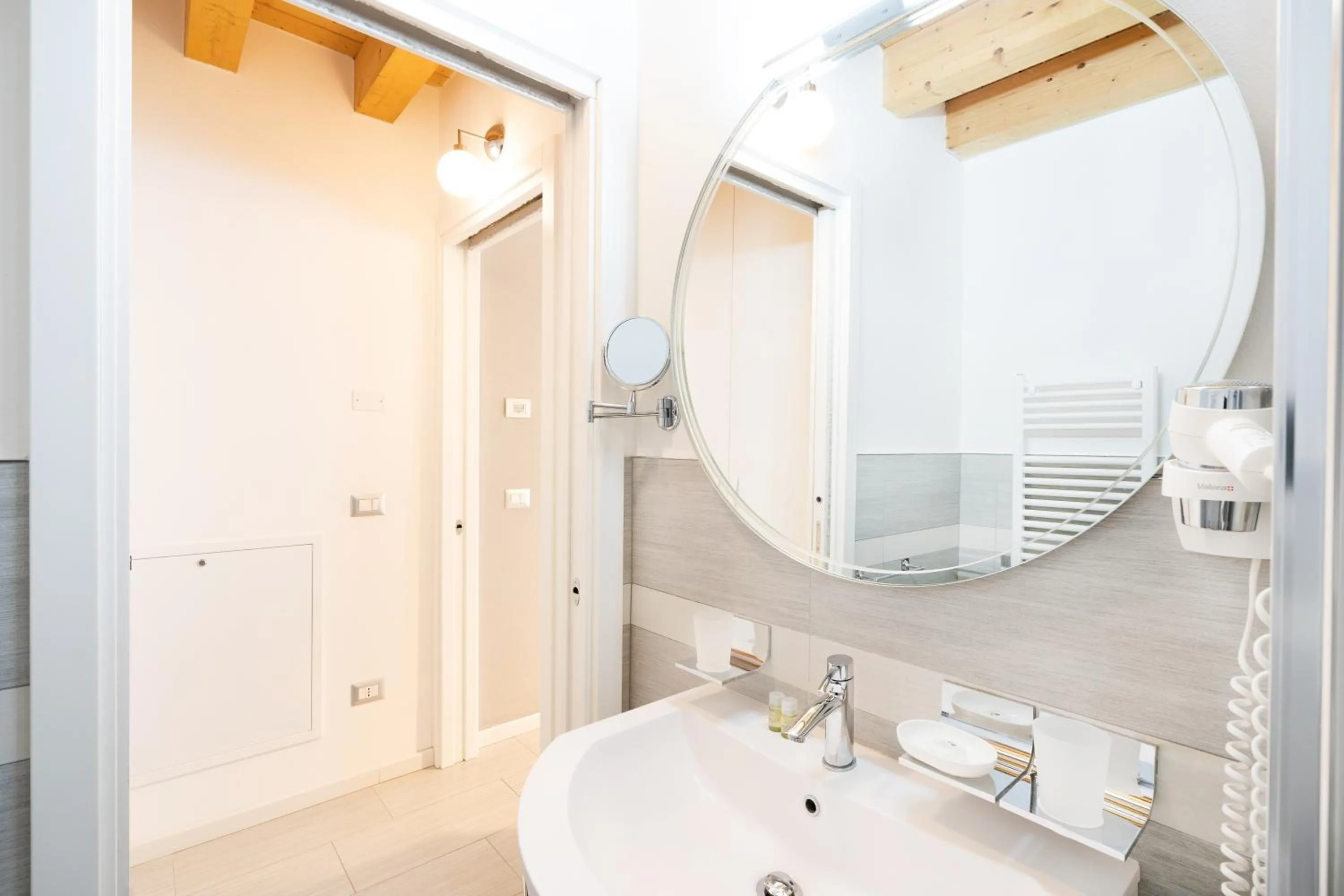 Bathroom in Ca' Degli Antichi Giardini Apartments