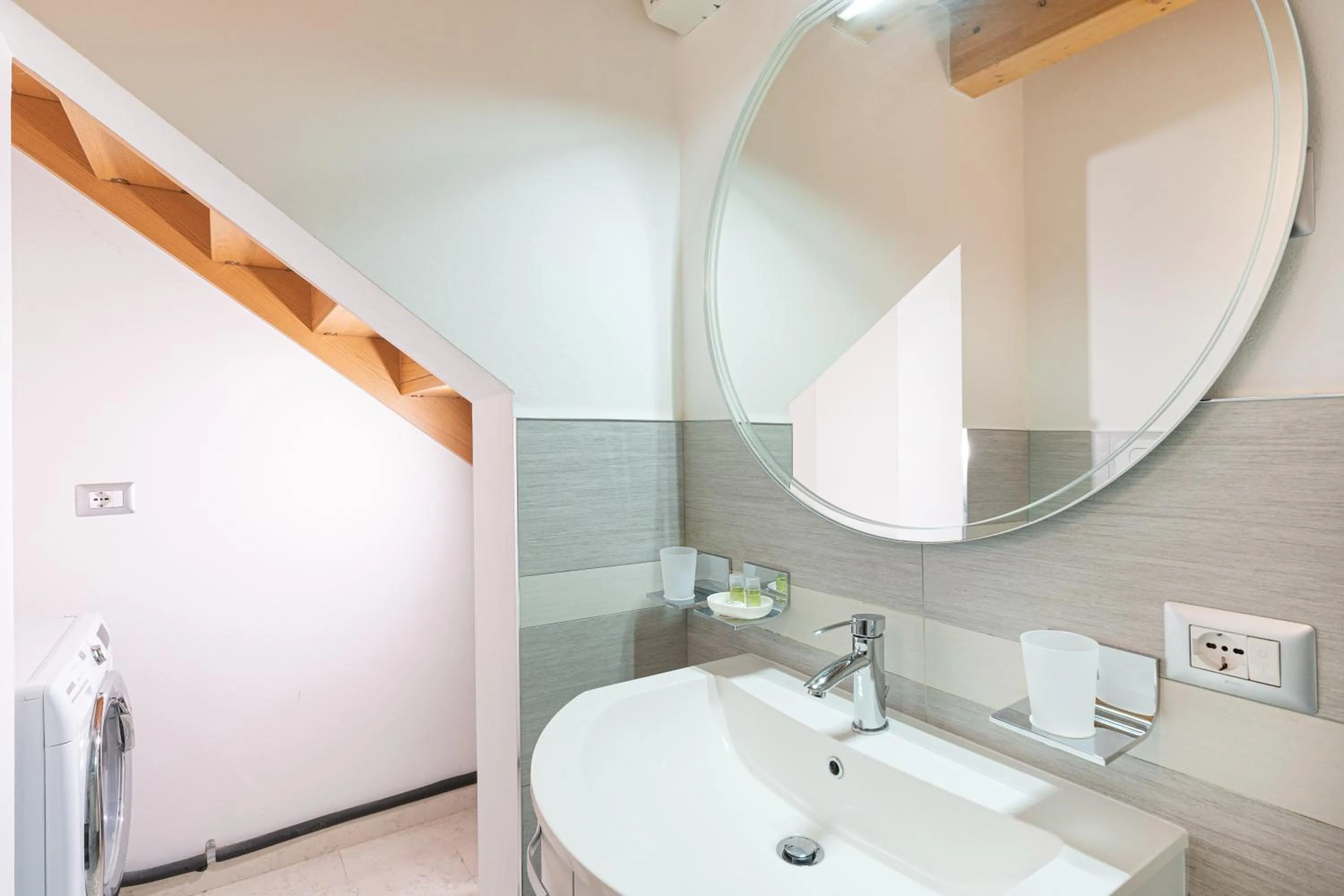 Bathroom in Ca' Degli Antichi Giardini Apartments