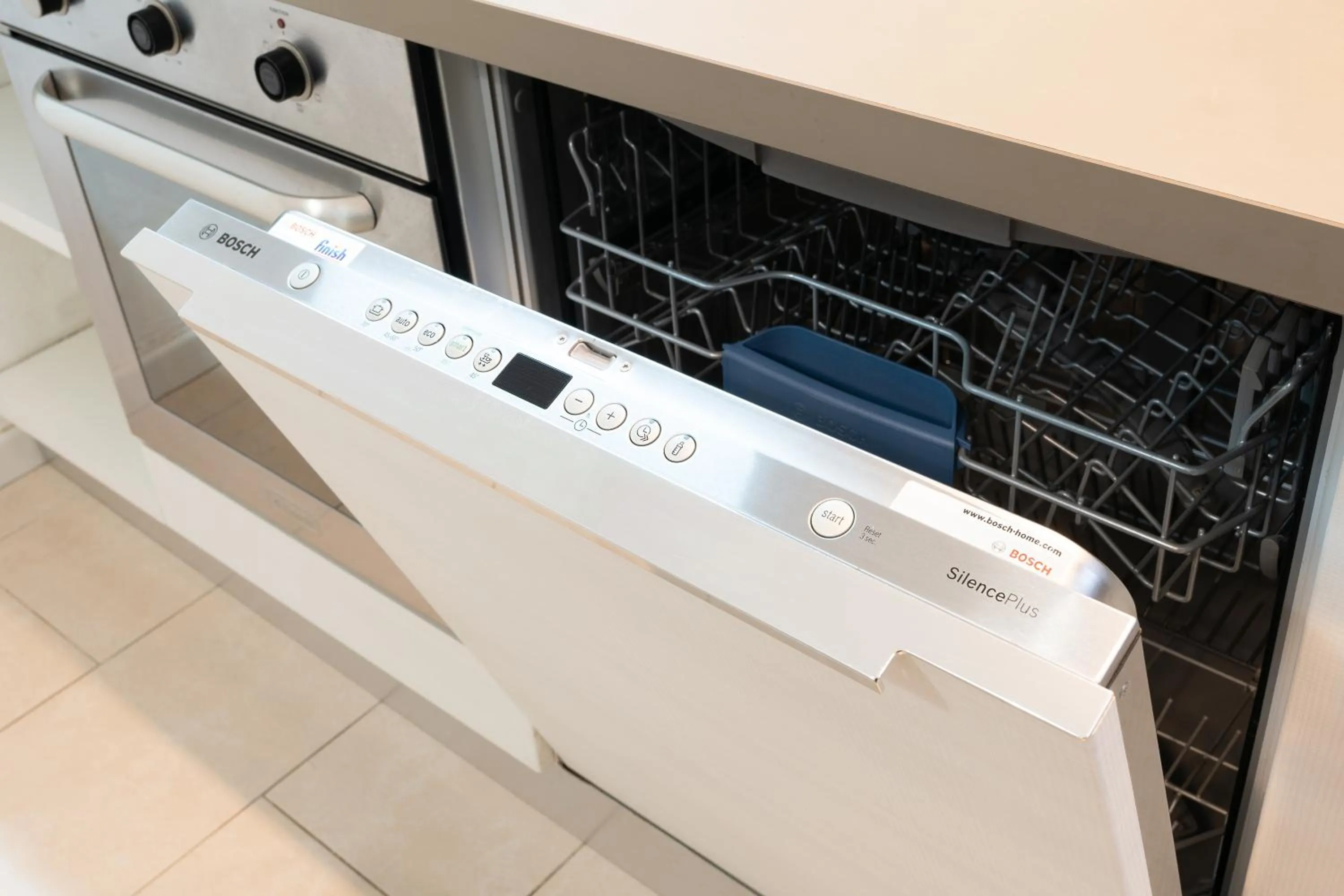 dishwasher in Ca' Degli Antichi Giardini Apartments