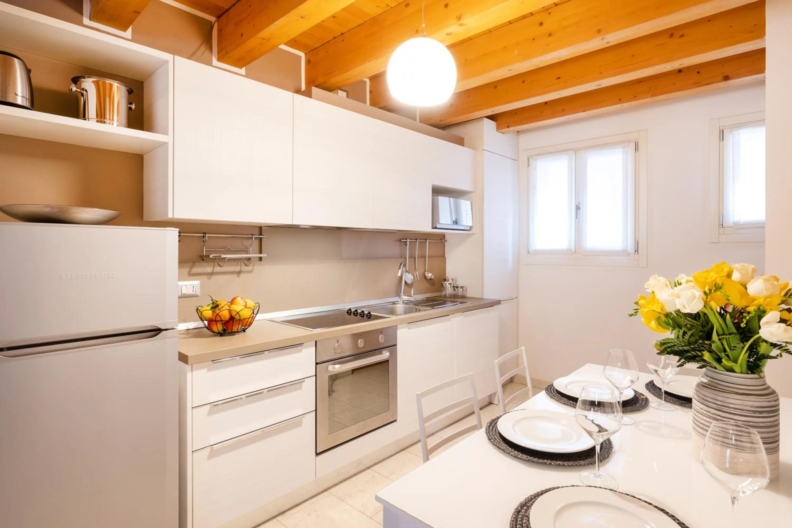 Kitchen or kitchenette in Ca' Degli Antichi Giardini Apartments