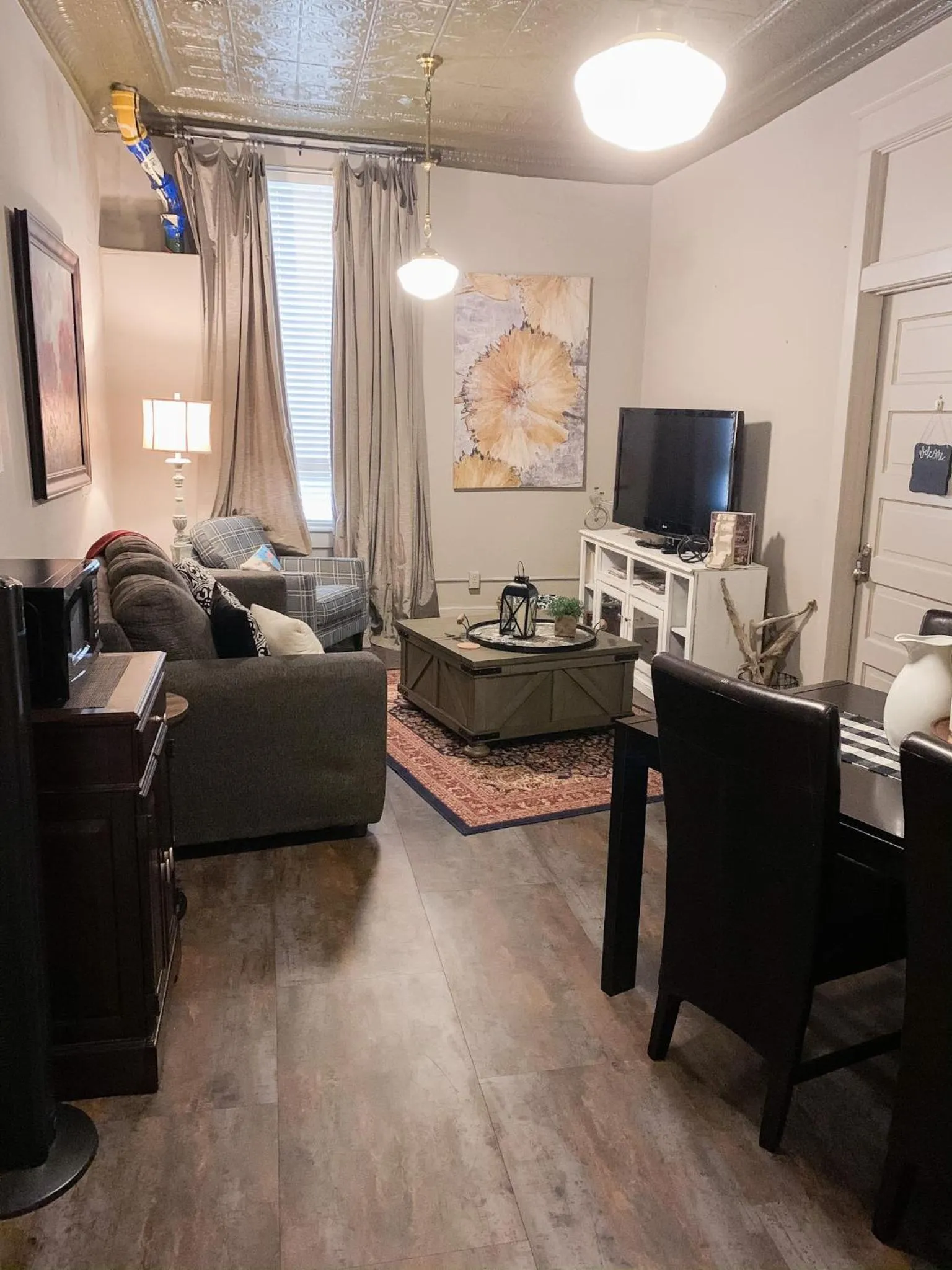 Living room in The Loft on the Square