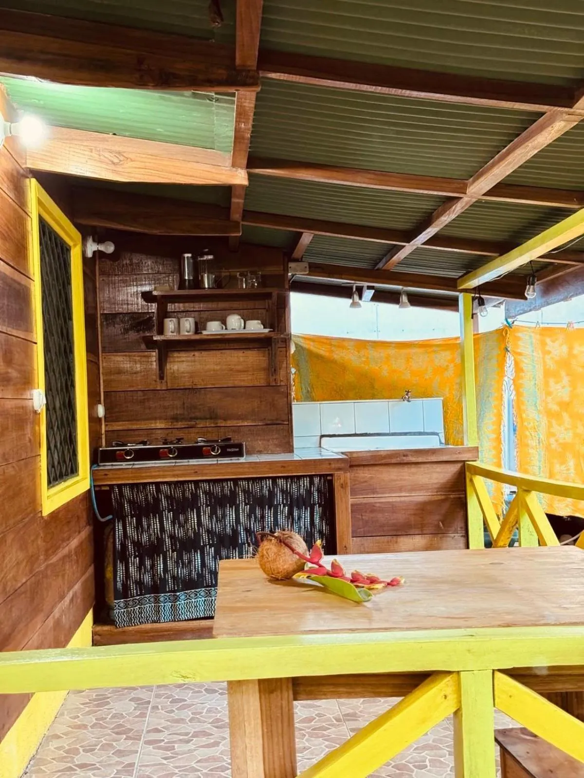 Kitchen or kitchenette in El Jardin de Playa Negra