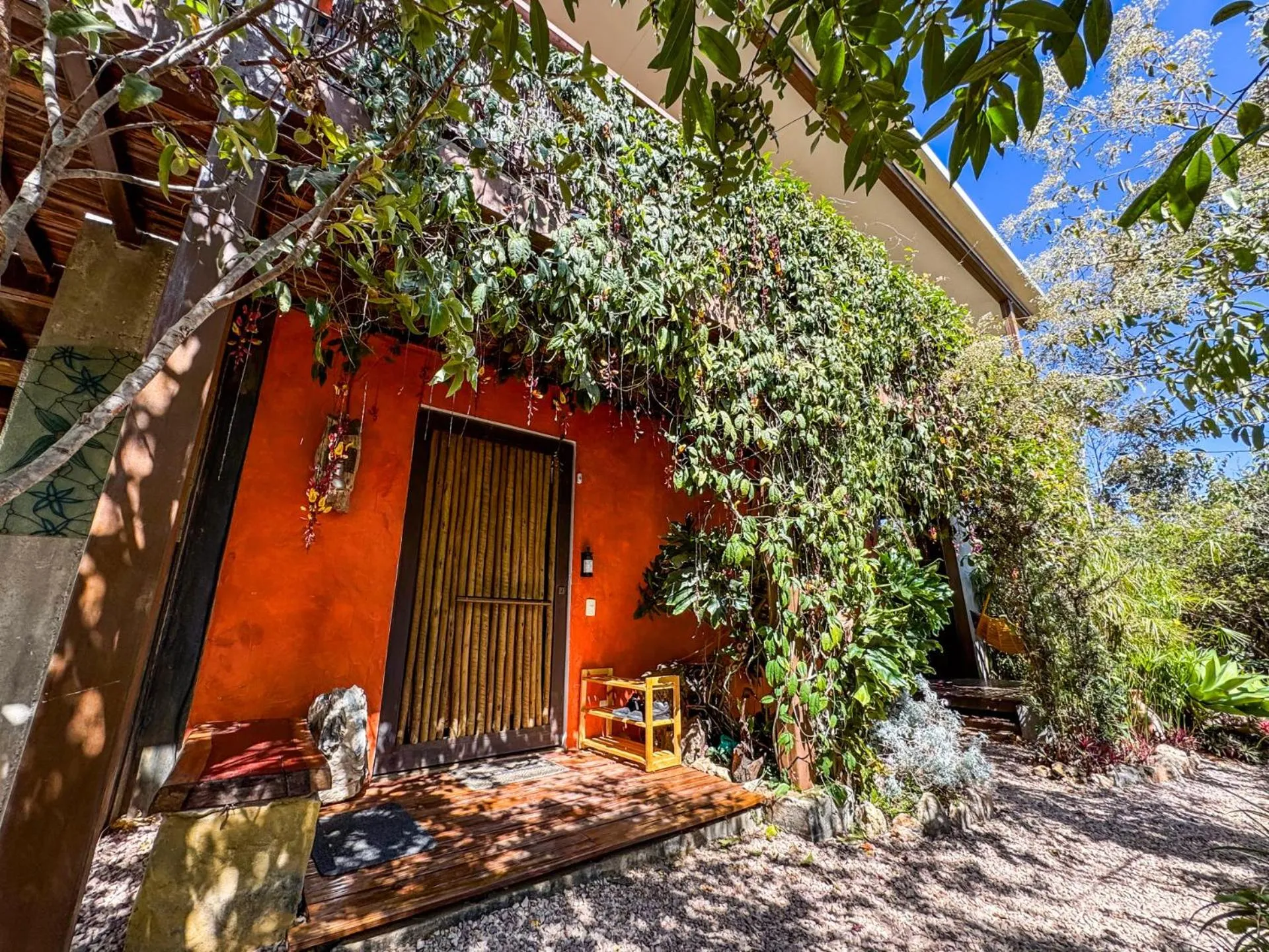 Property building in Vila Abaton