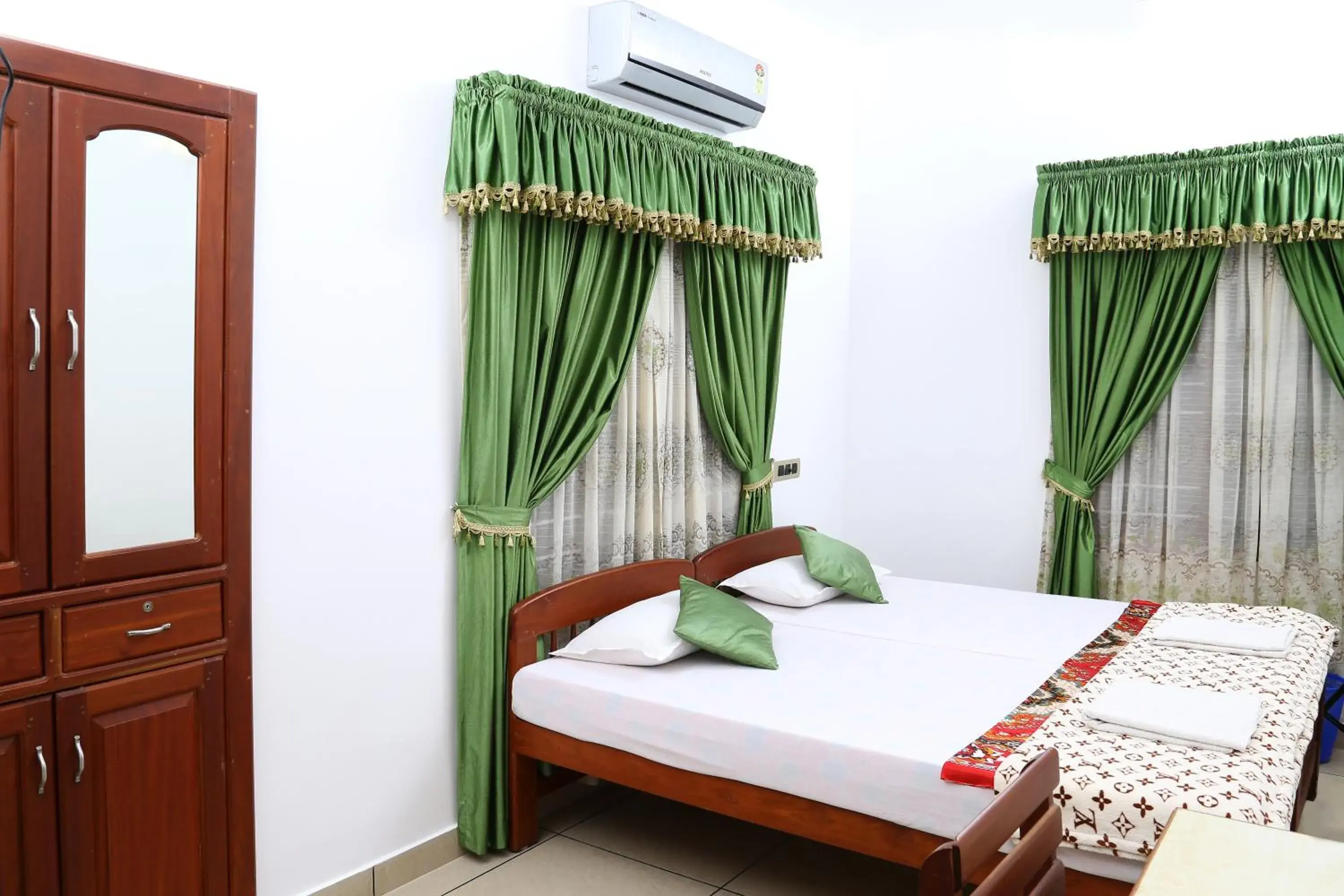 Deluxe Double or Twin Room in kevins Placid Homestay Deluxe Double or Twin Room in kevins Placid Homestay