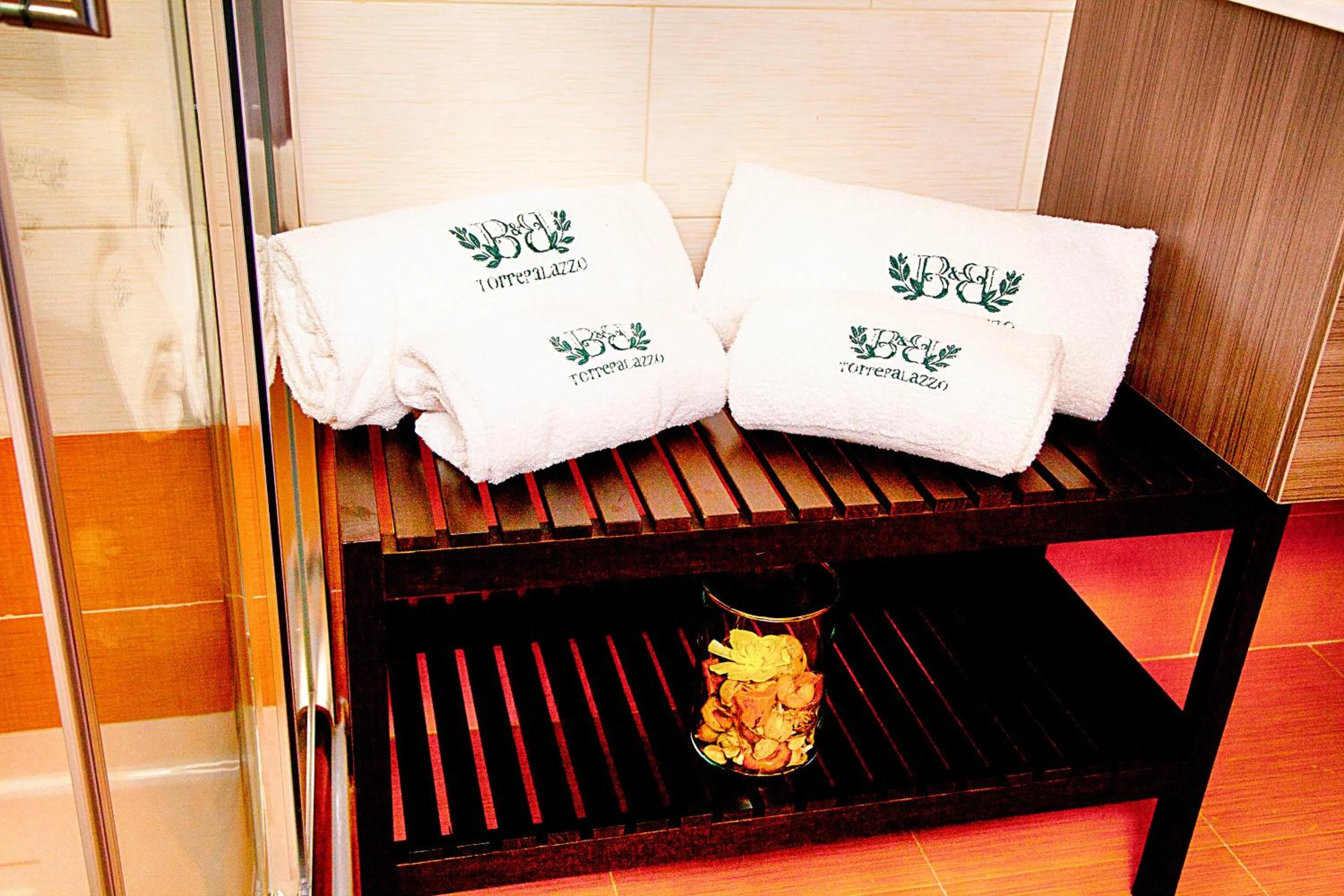 Bathroom, Bed in DA LELLO - Bed & Relax