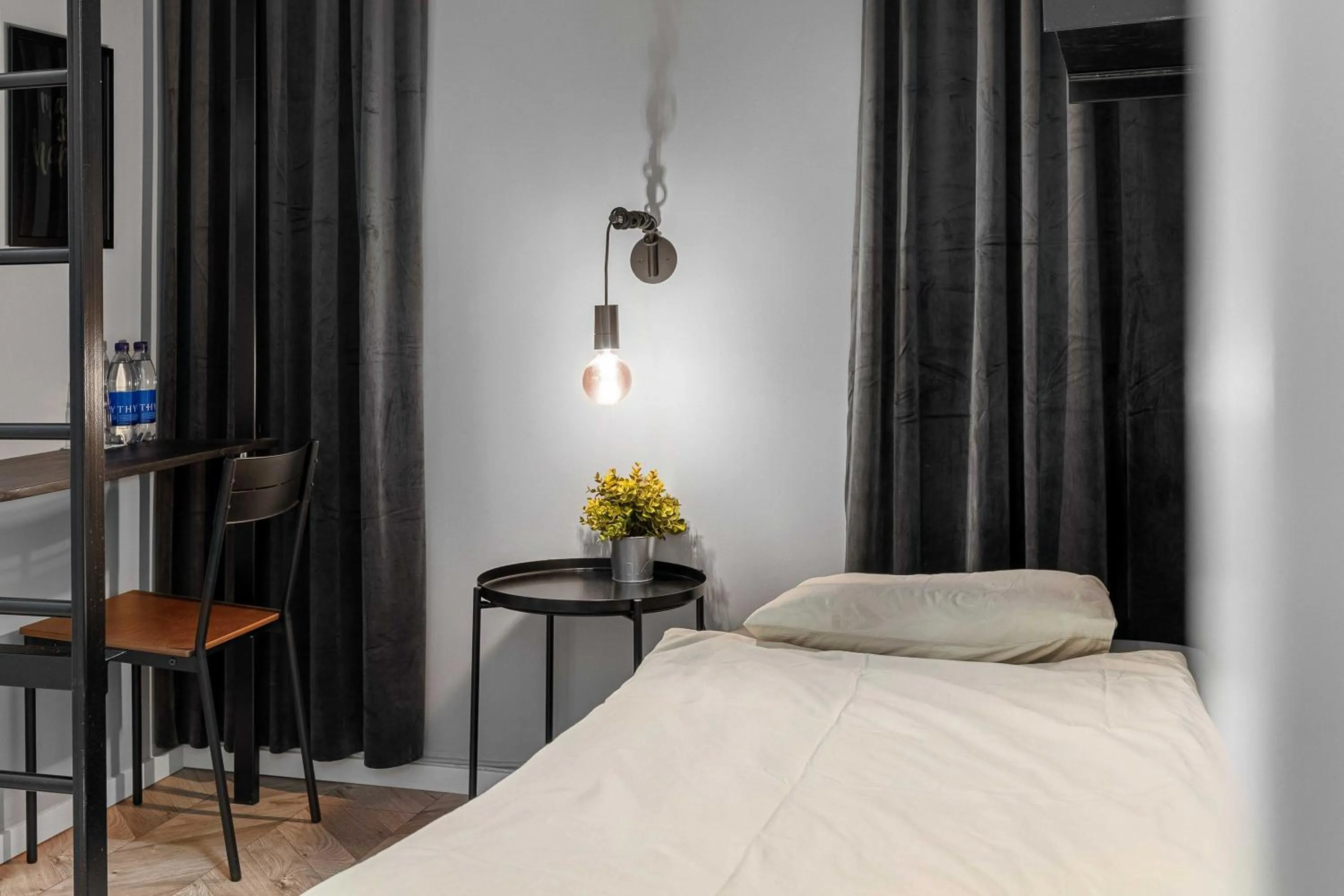 Bed in Kallhällsbaden Strandhotell