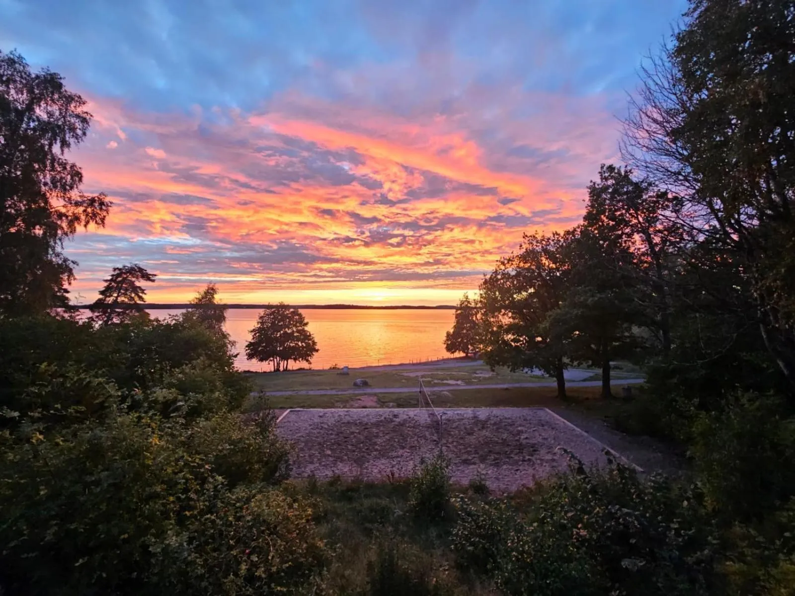 Children play ground in Kallhällsbaden Strandhotell