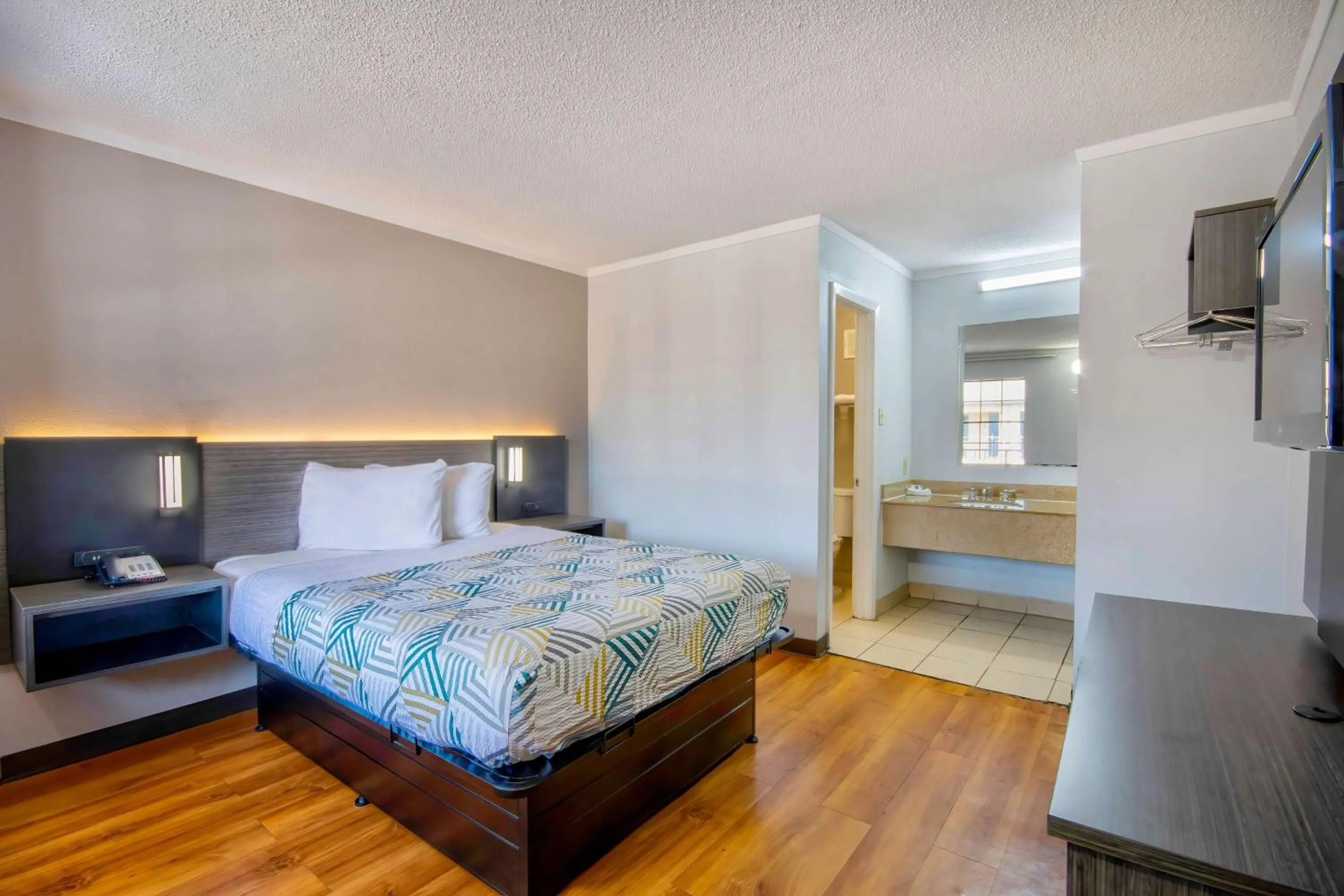 Bedroom, Bed in Motel 6 Bossier City, La