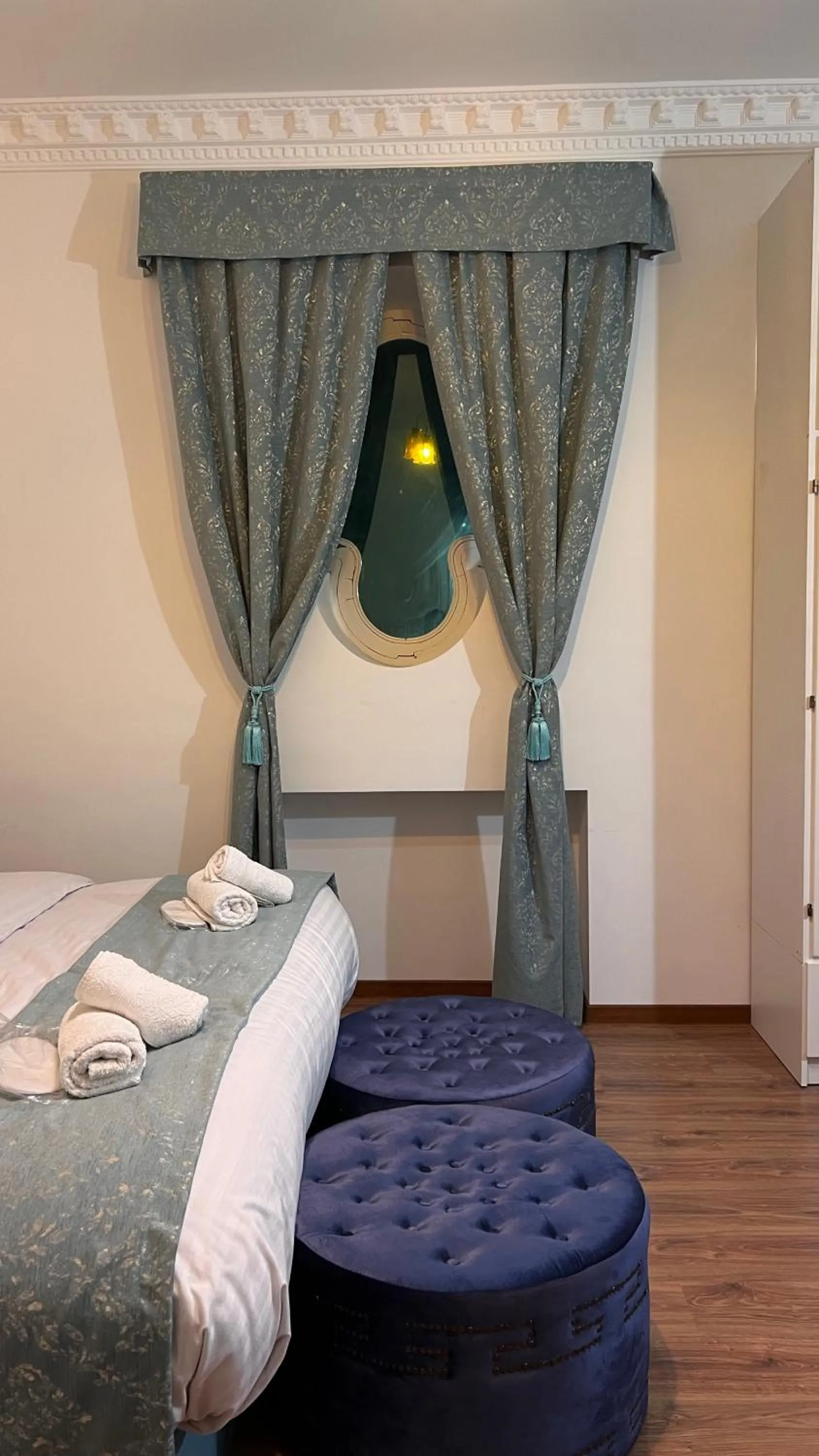 Bed in Otyak Plaza Hotel Airport Zvartnots EVN