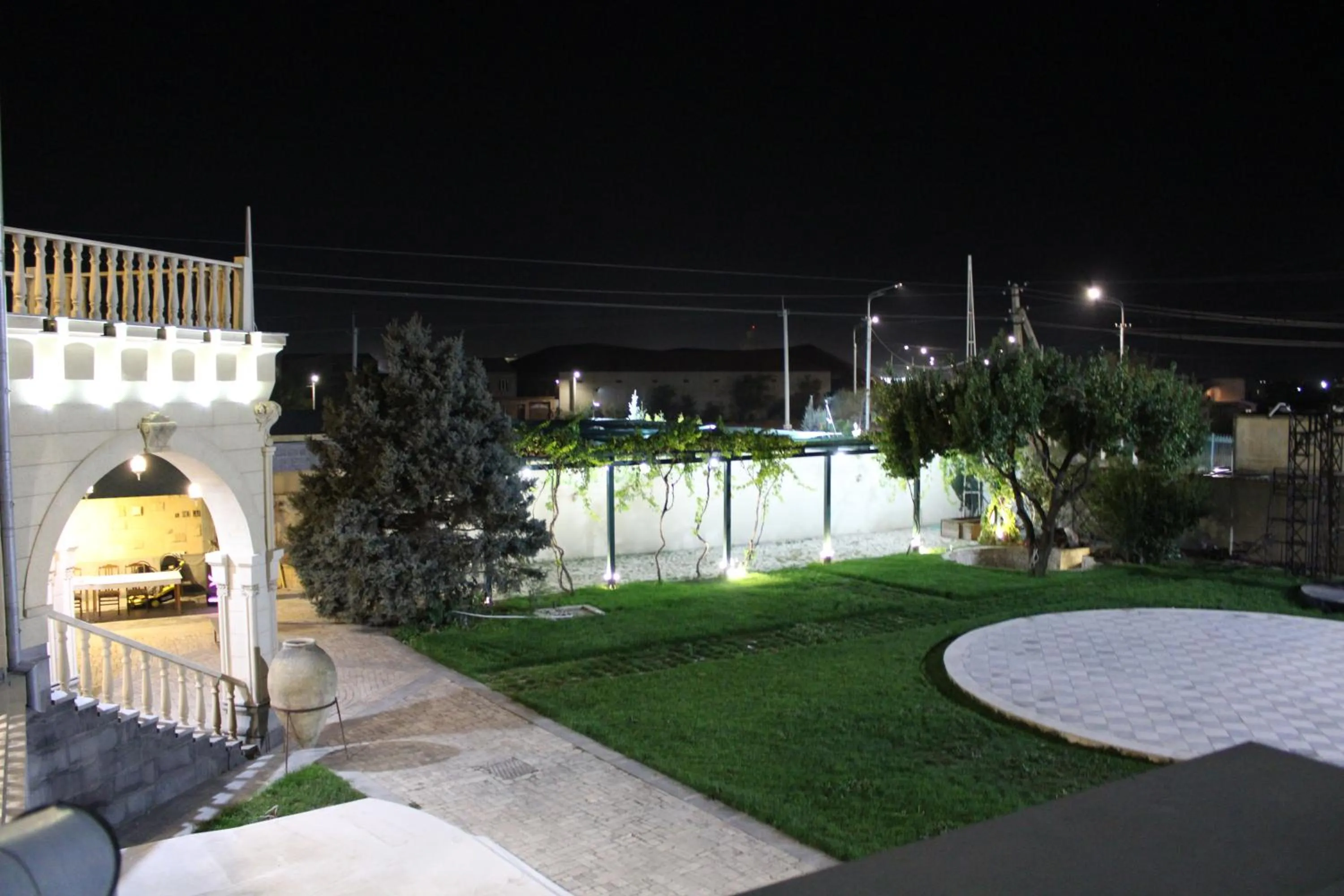 Otyak Plaza Hotel Airport Zvartnots EVN