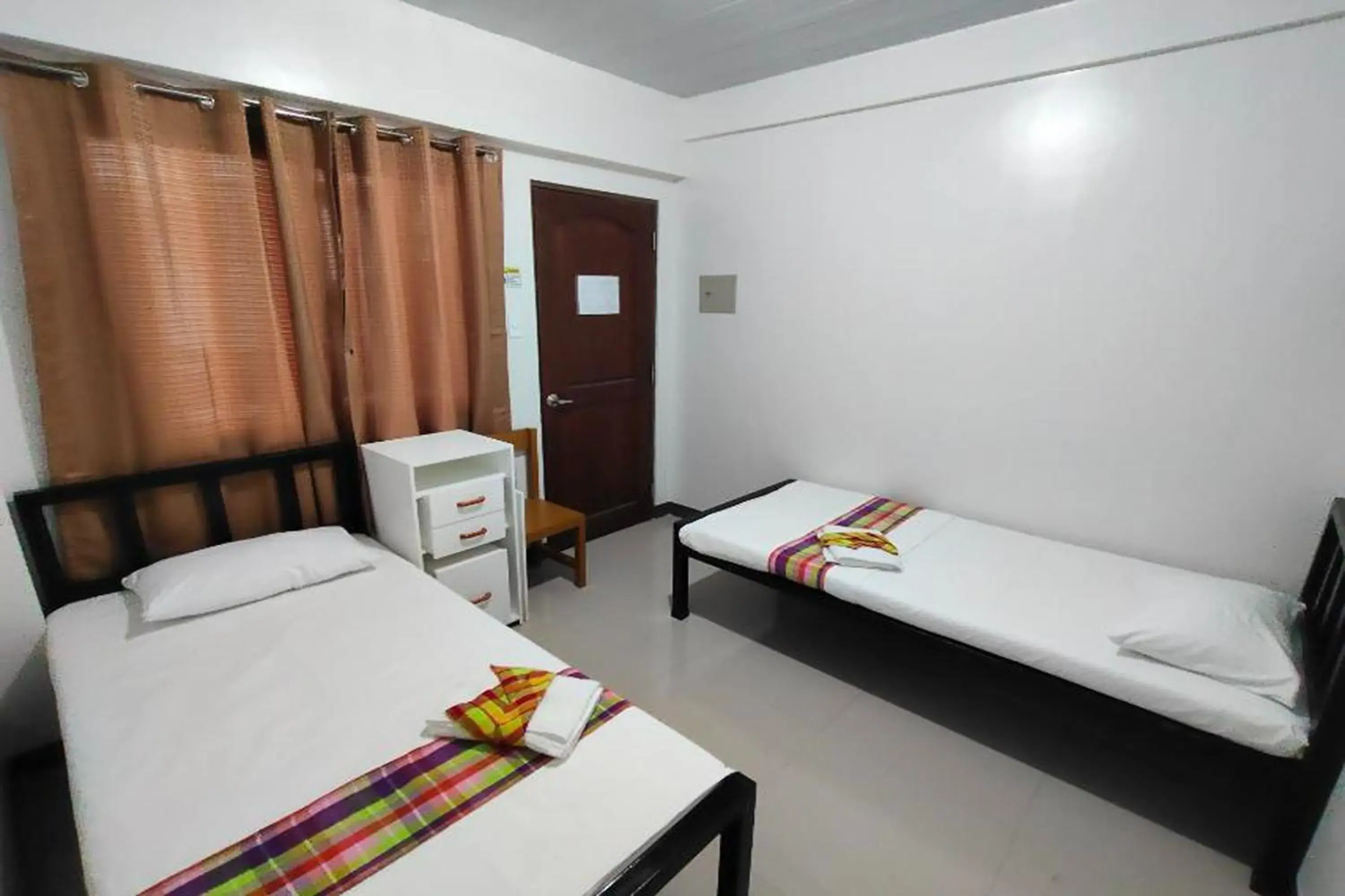 Twin Room in Benediktus Pilgerhaus Inn Vigan Twin Room in Benediktus Pilgerhaus Inn Vigan