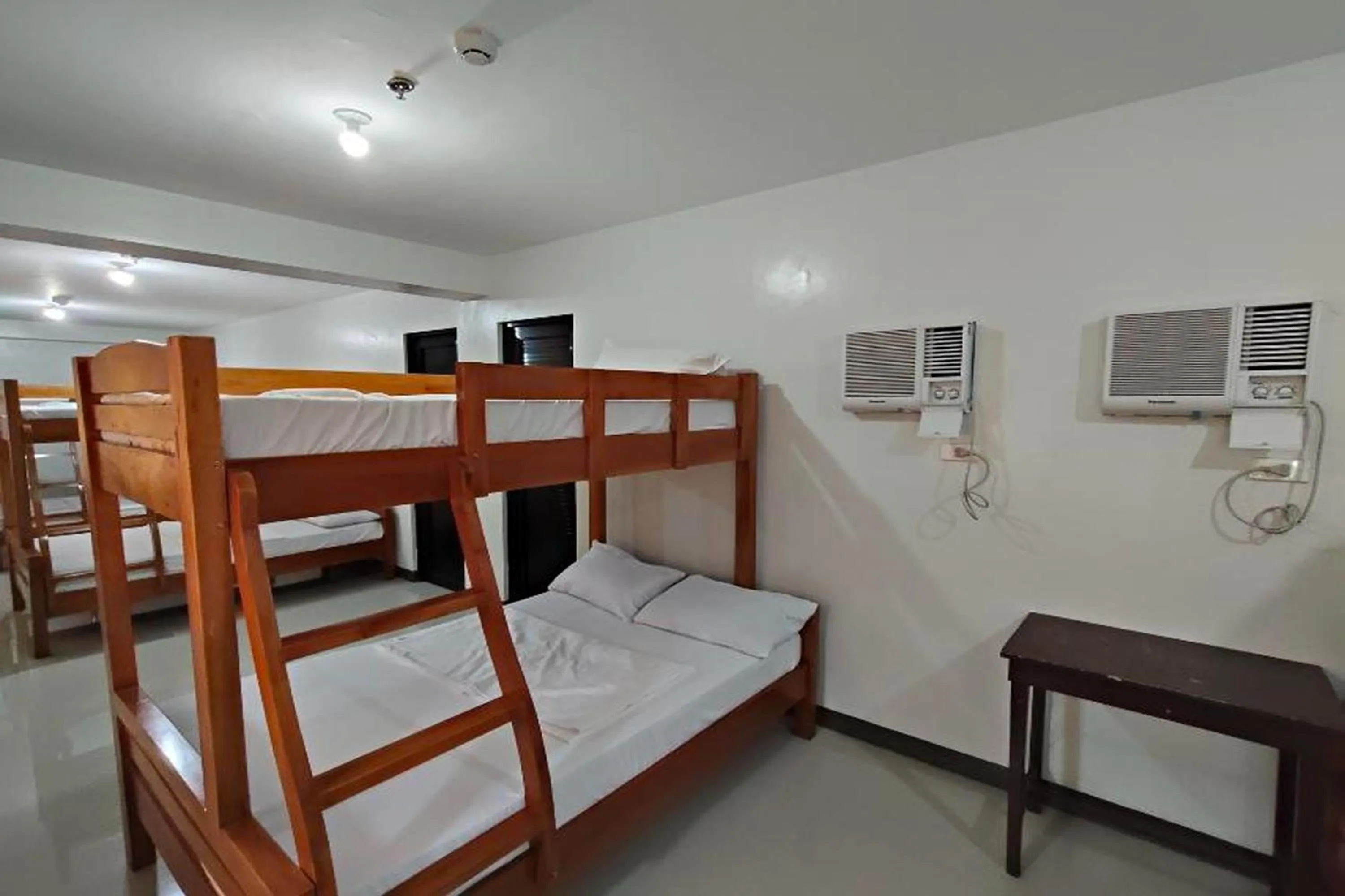 Bed in Benediktus Pilgerhaus Inn Vigan