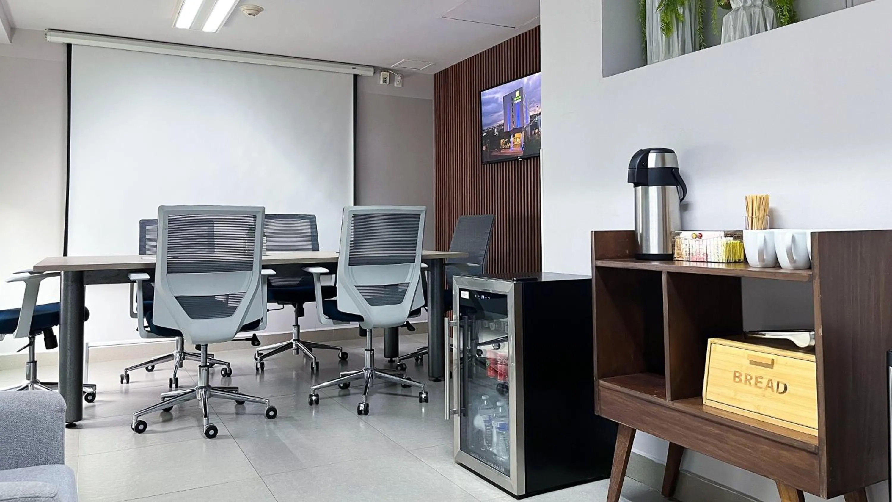 Meeting/conference room in Holiday Inn Express Culiacan by IHG