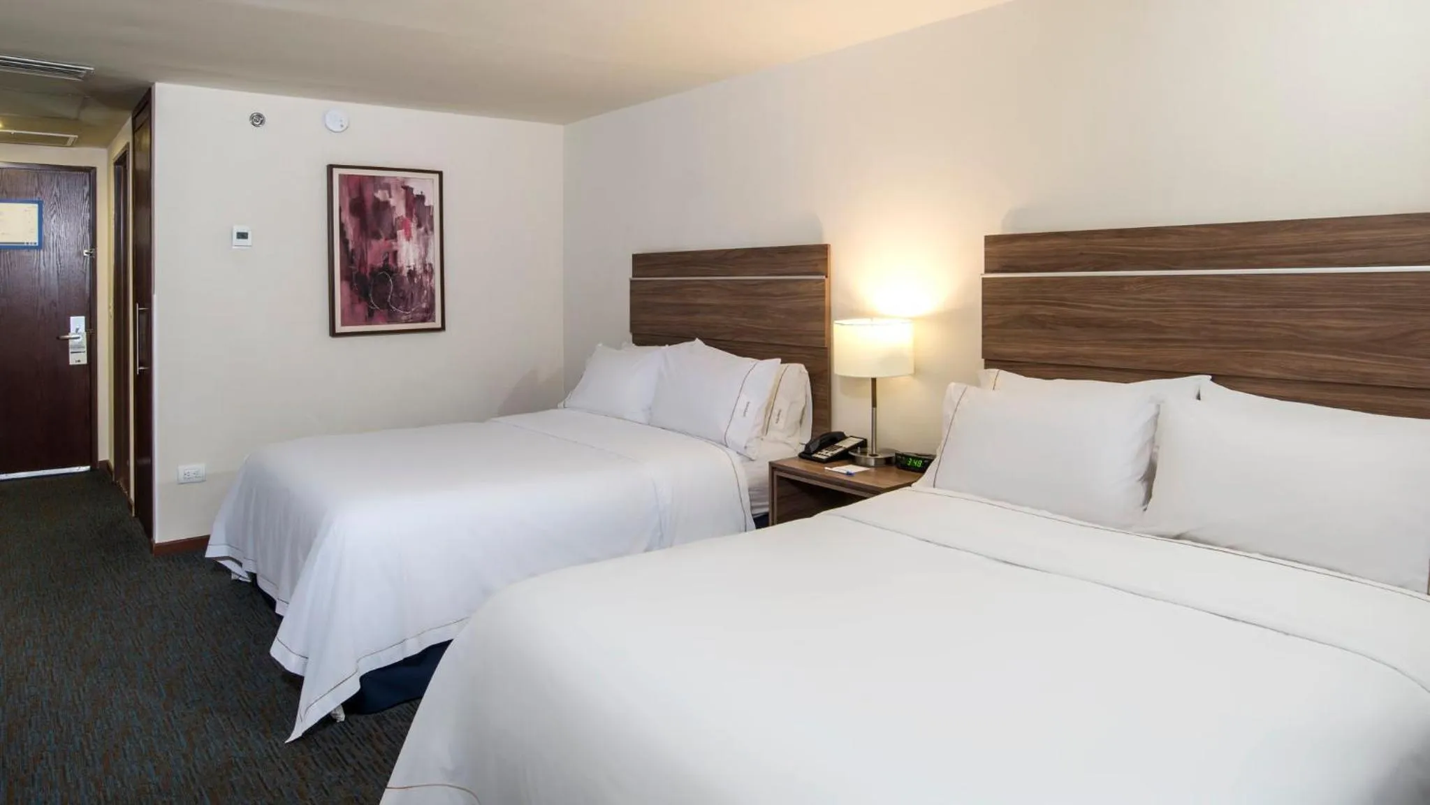 Photo of the whole room, Bed in Holiday Inn Express Culiacan by IHG