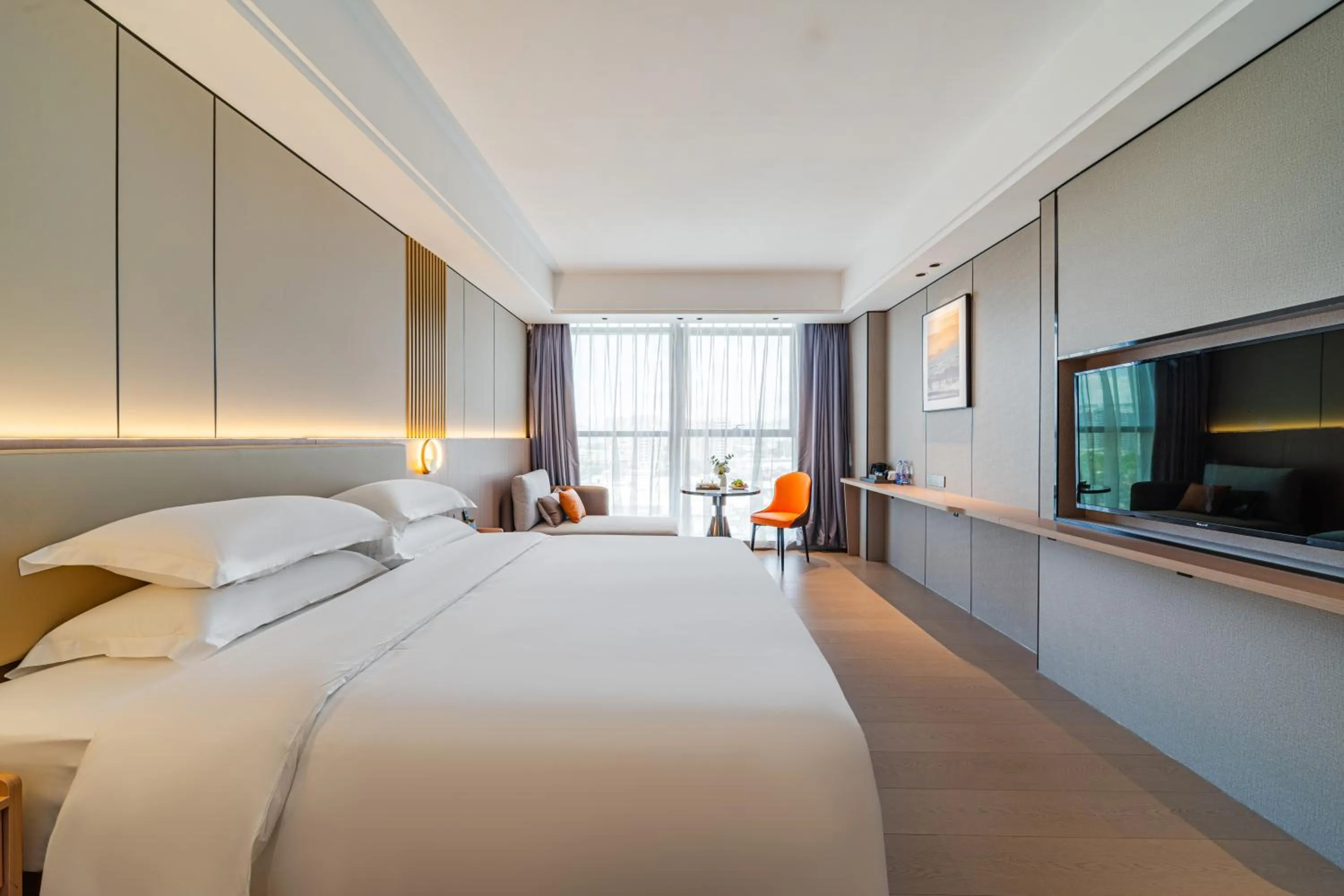 Photo of the whole room, Bed in Poltton Century Hotel Yangjiang Jinshan Road