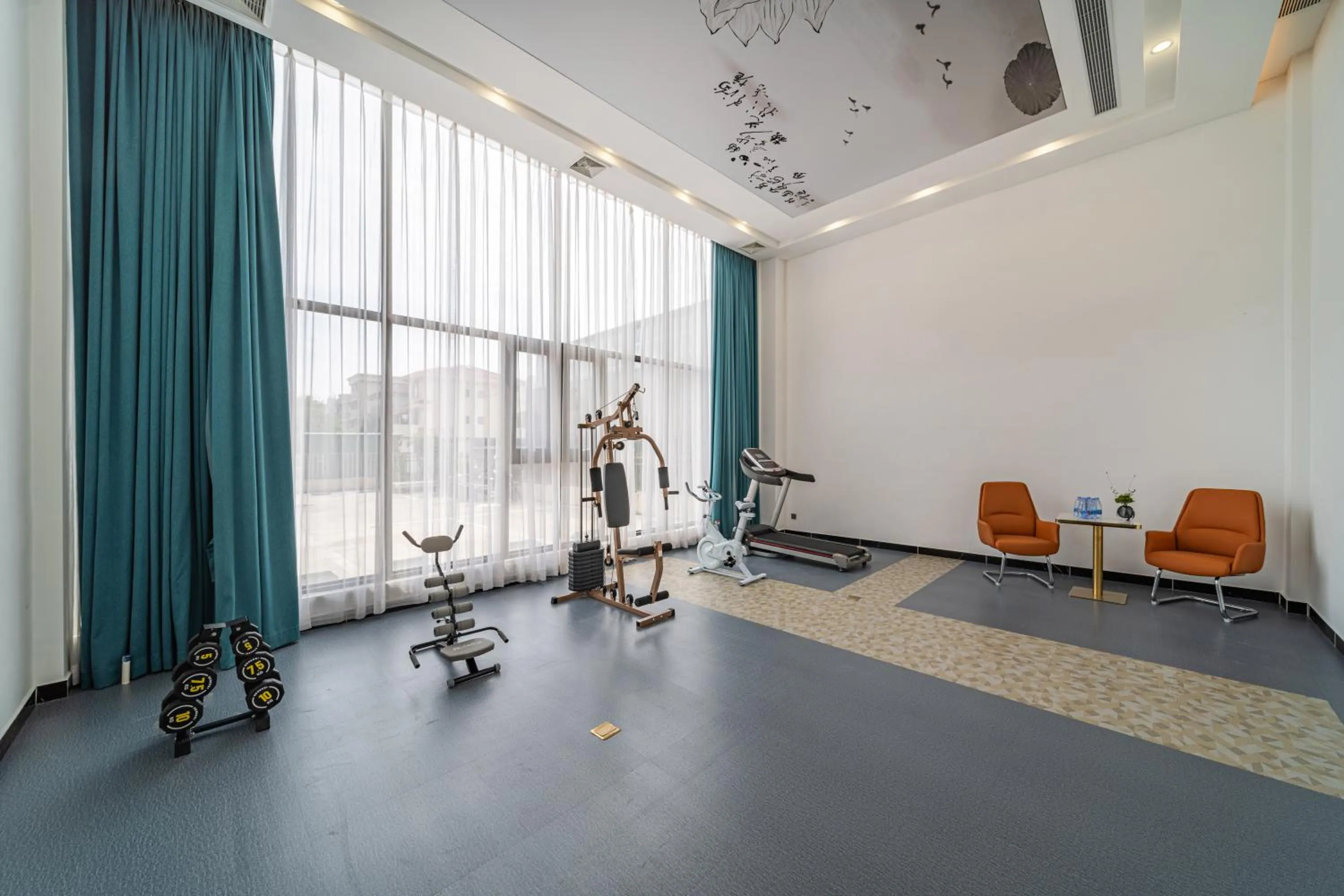 Fitness centre/facilities in Poltton Century Hotel Yangjiang Jinshan Road