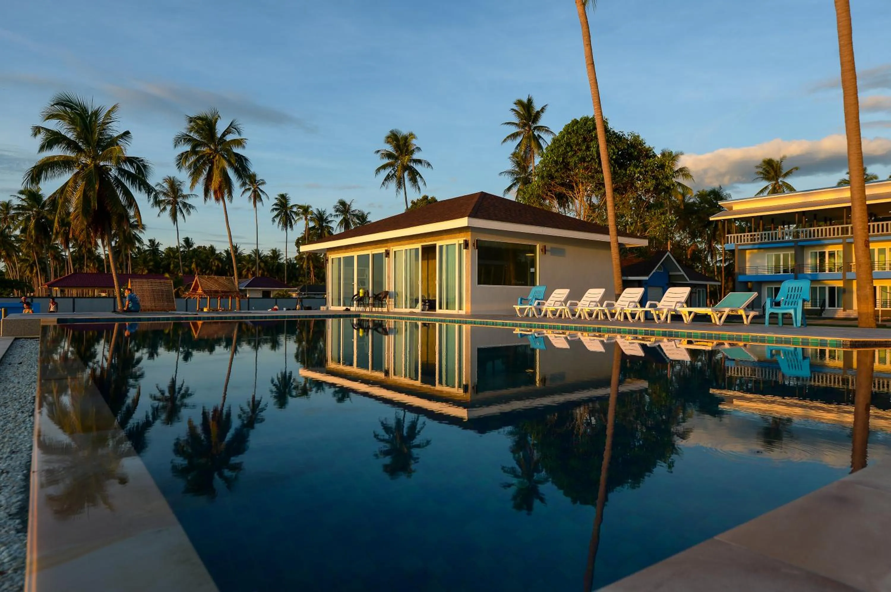 Reboot Retreat Beach Resort, Restaurant, and Coffee Shop