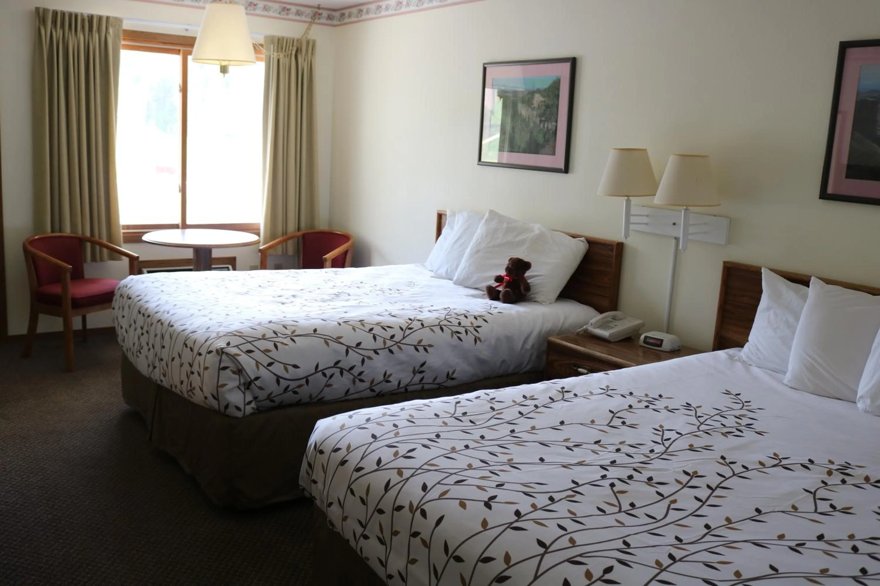 Bed in Roosevelt Inn Mount Rushmore