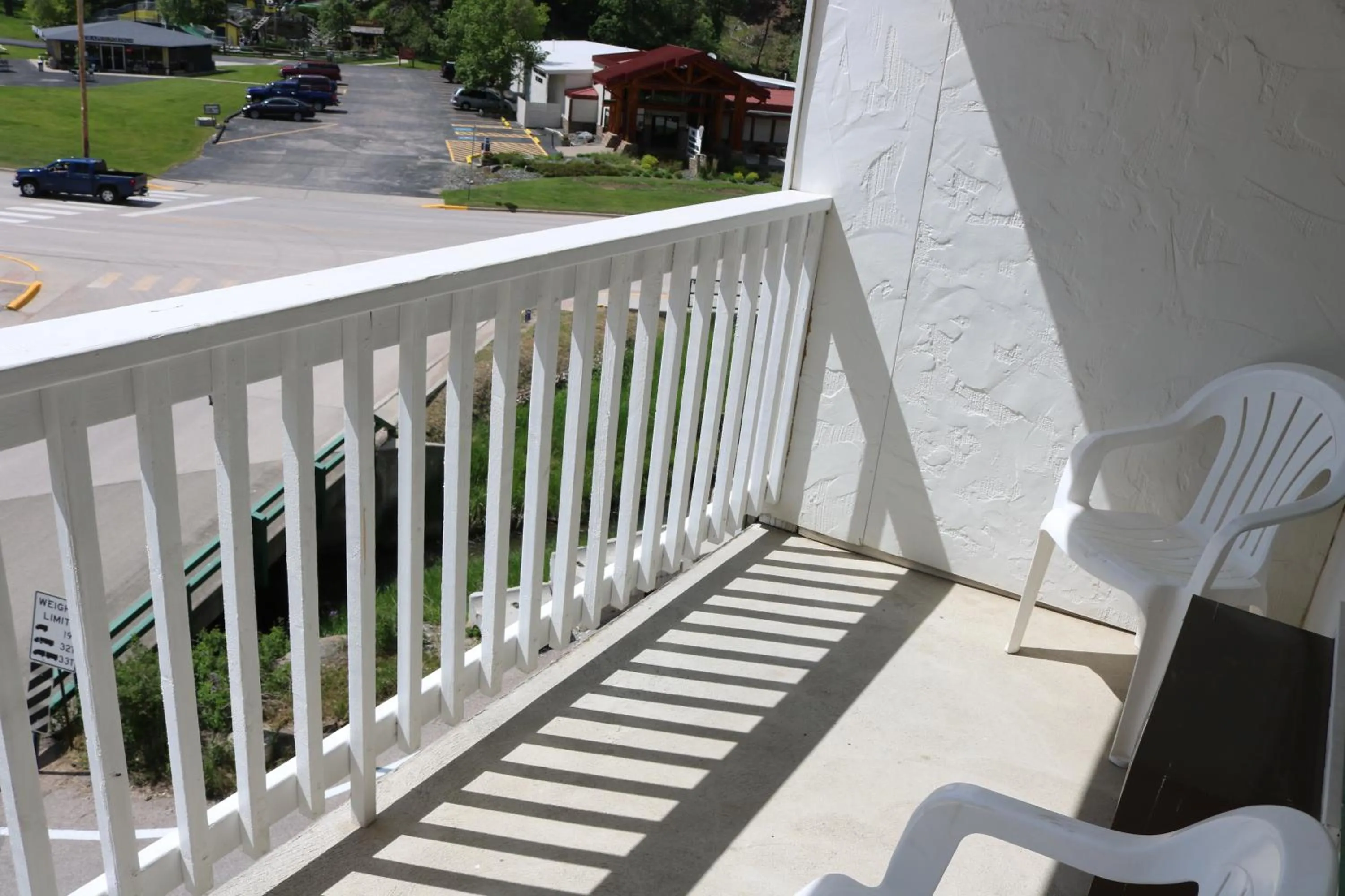 Roosevelt Inn Mount Rushmore