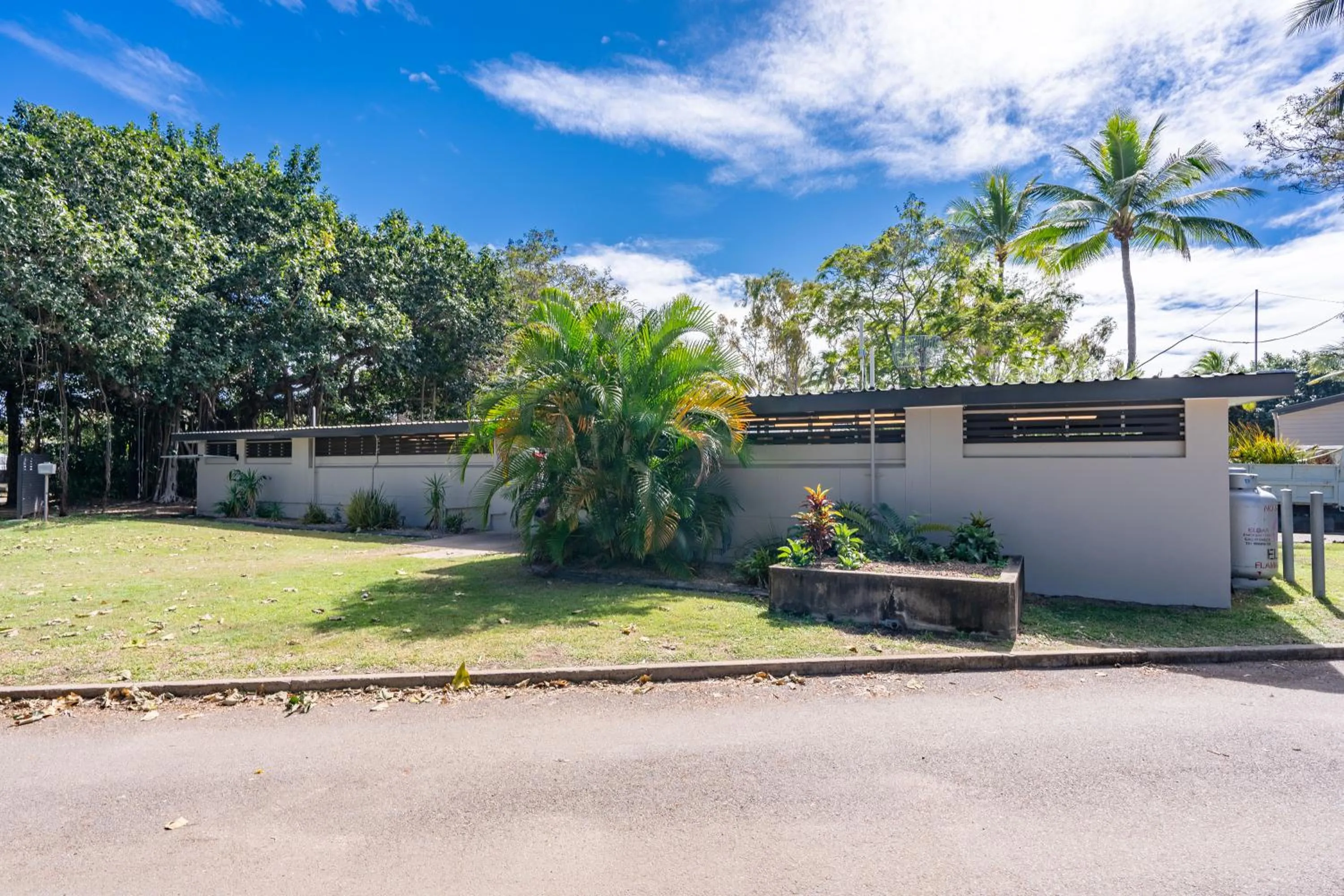 Property building in BIG4 Tasman Holiday Parks - Rowes Bay