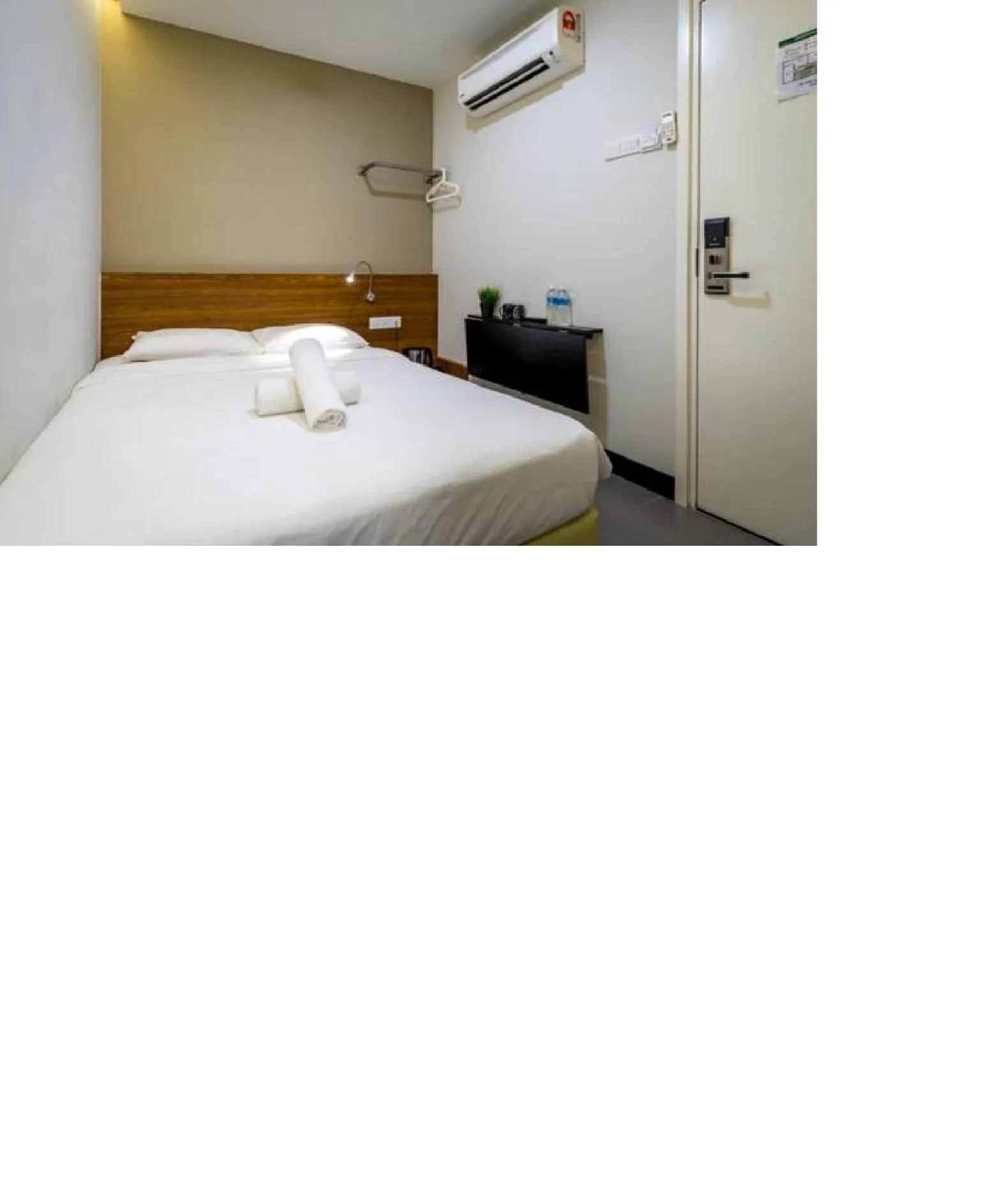 Bed in MAX Hotel Subang Jaya